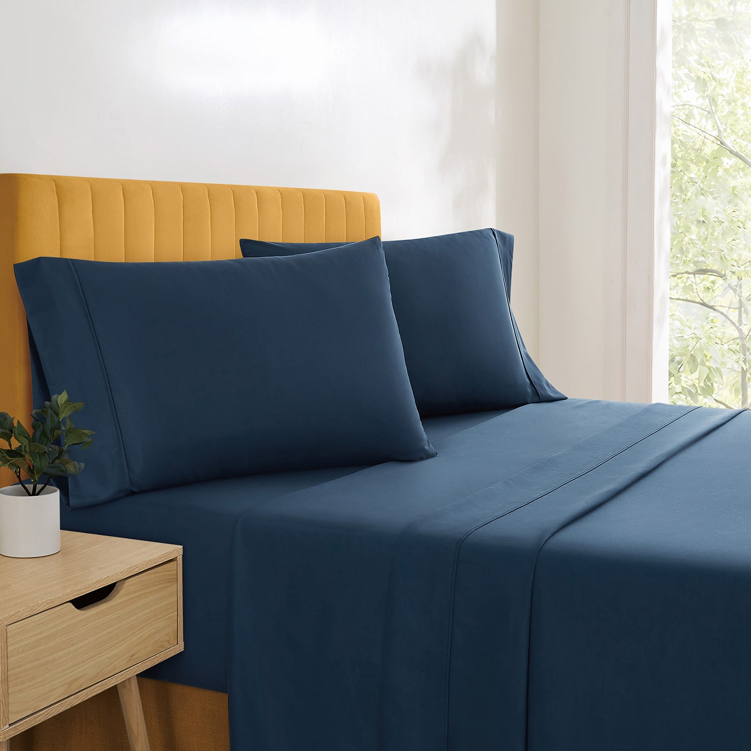 Simmons Essential Solid Sheet Set