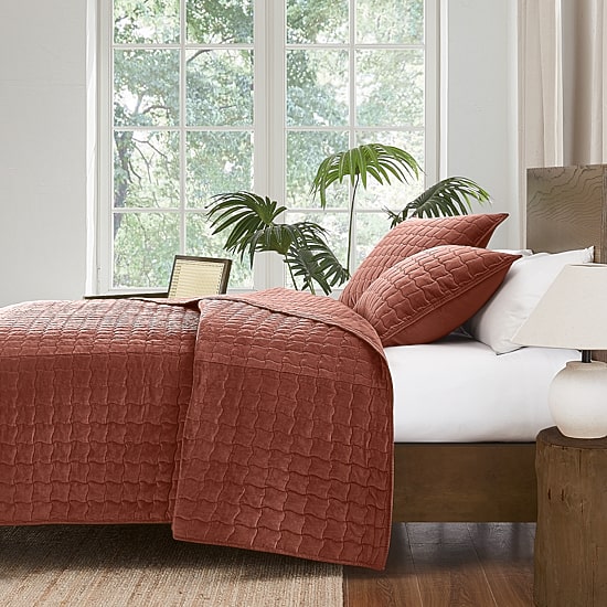 Brooklyn Loom Matte Cotton Velvet Wavy Stitch Easy Care Quilt Set