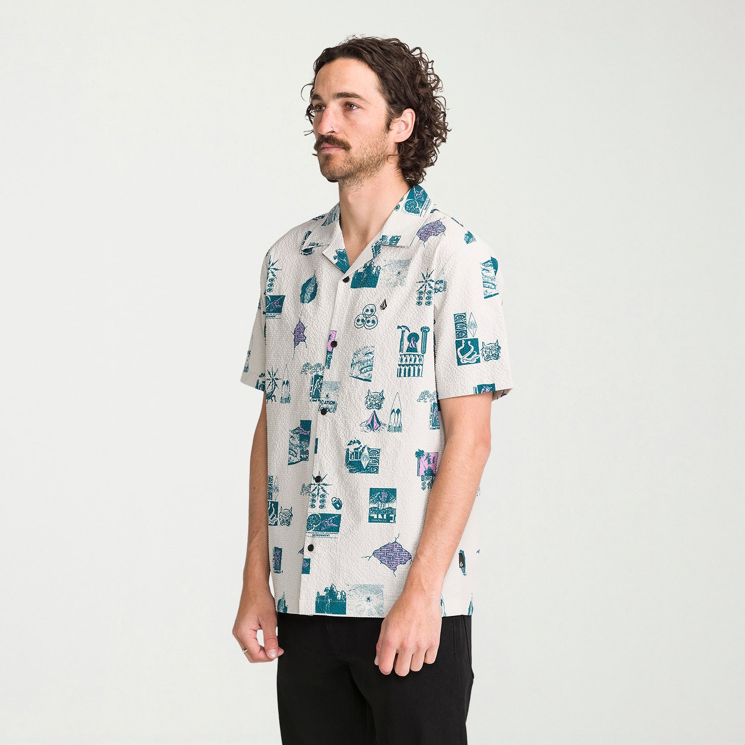VOLCOM Mens Short Sleeve Camp Shirt