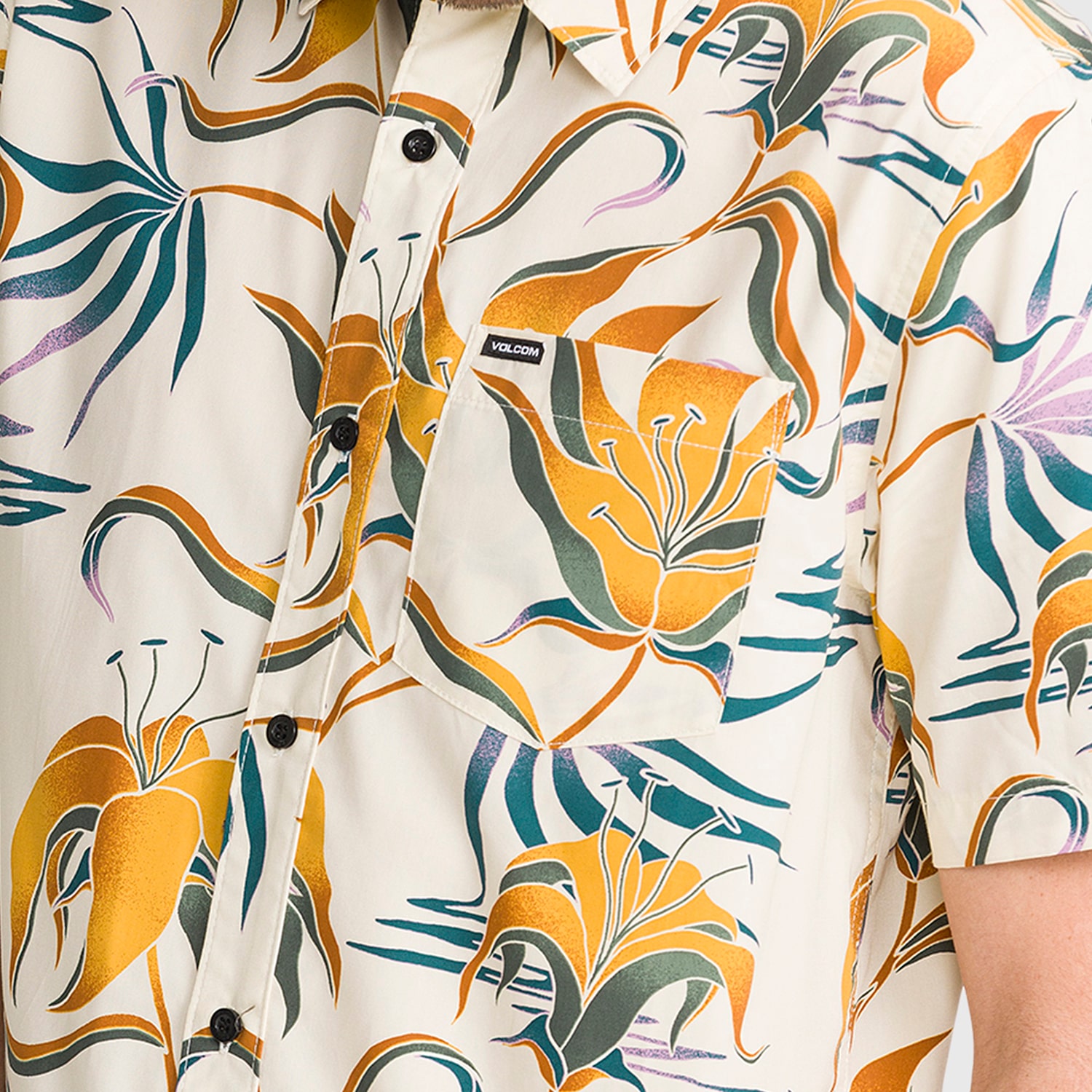 VOLCOM Mens Short Sleeve Regular Fit Button-Down Shirt