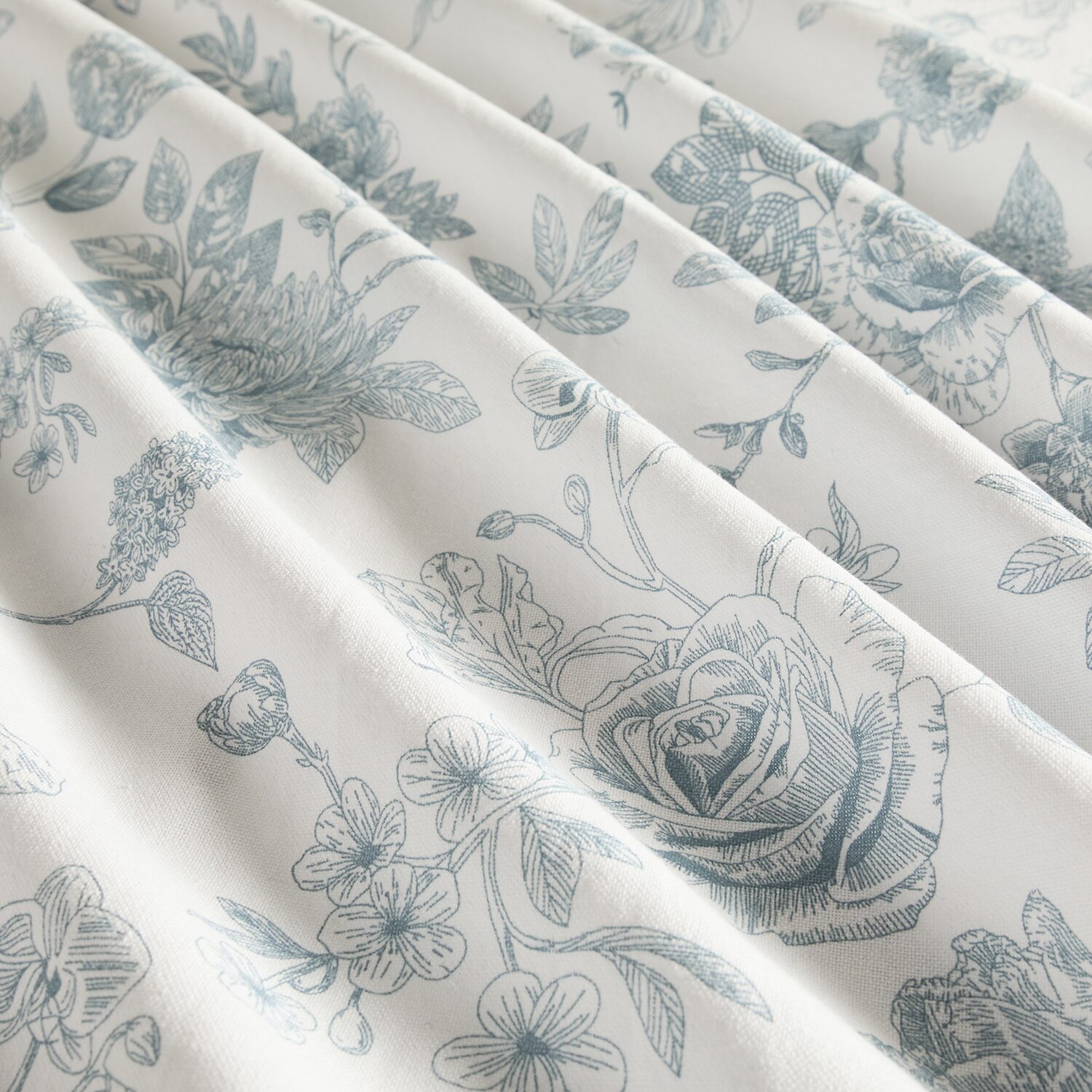 Casual Comfort Cotton Blend Floral Shower Curtain