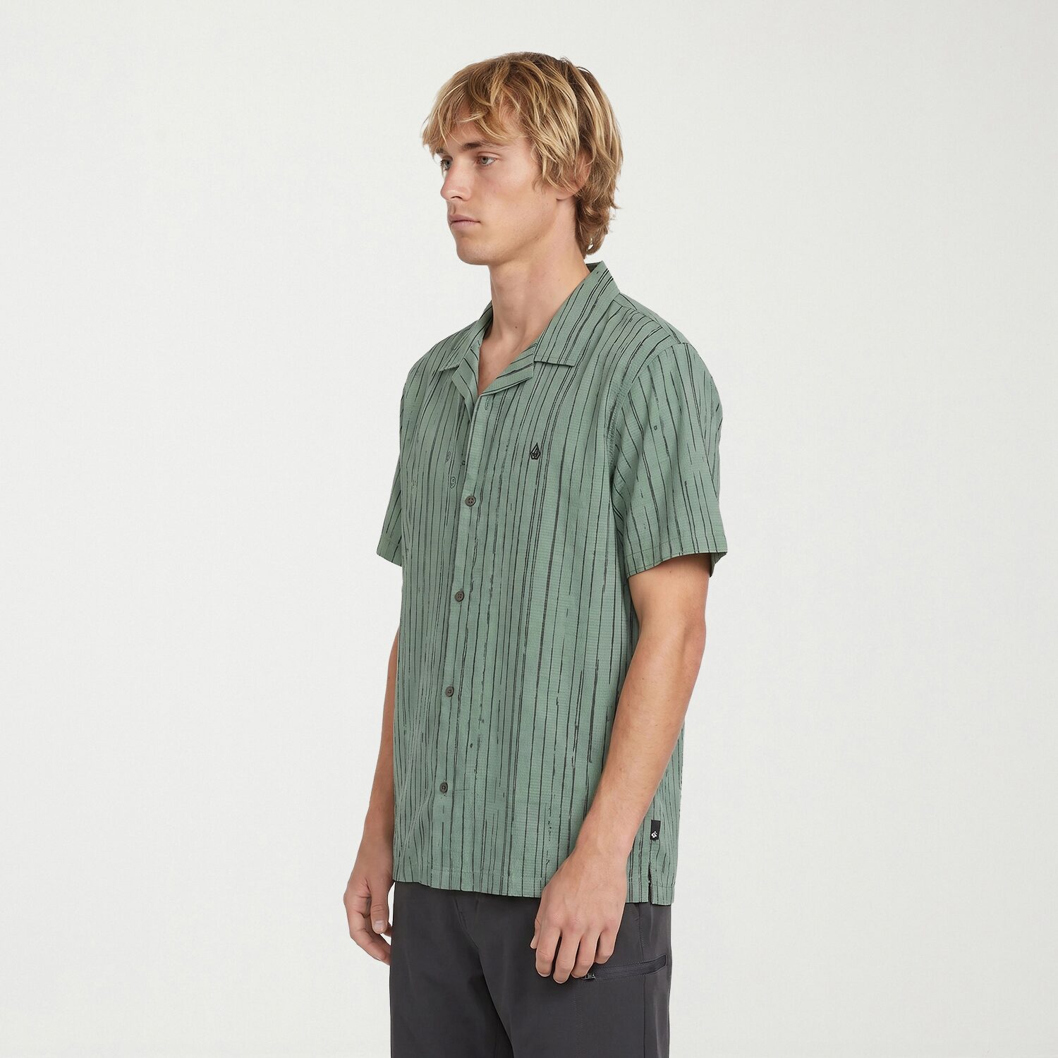 VOLCOM Mens Short Sleeve Camp Shirt