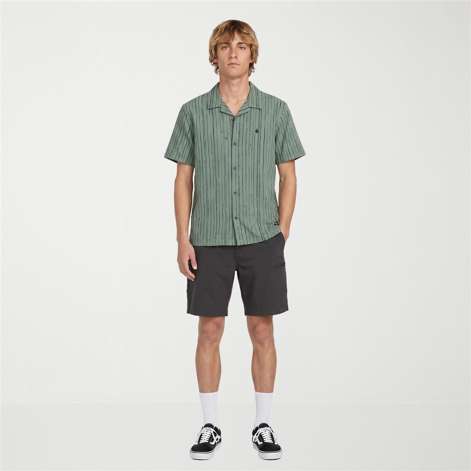 VOLCOM Mens Short Sleeve Camp Shirt