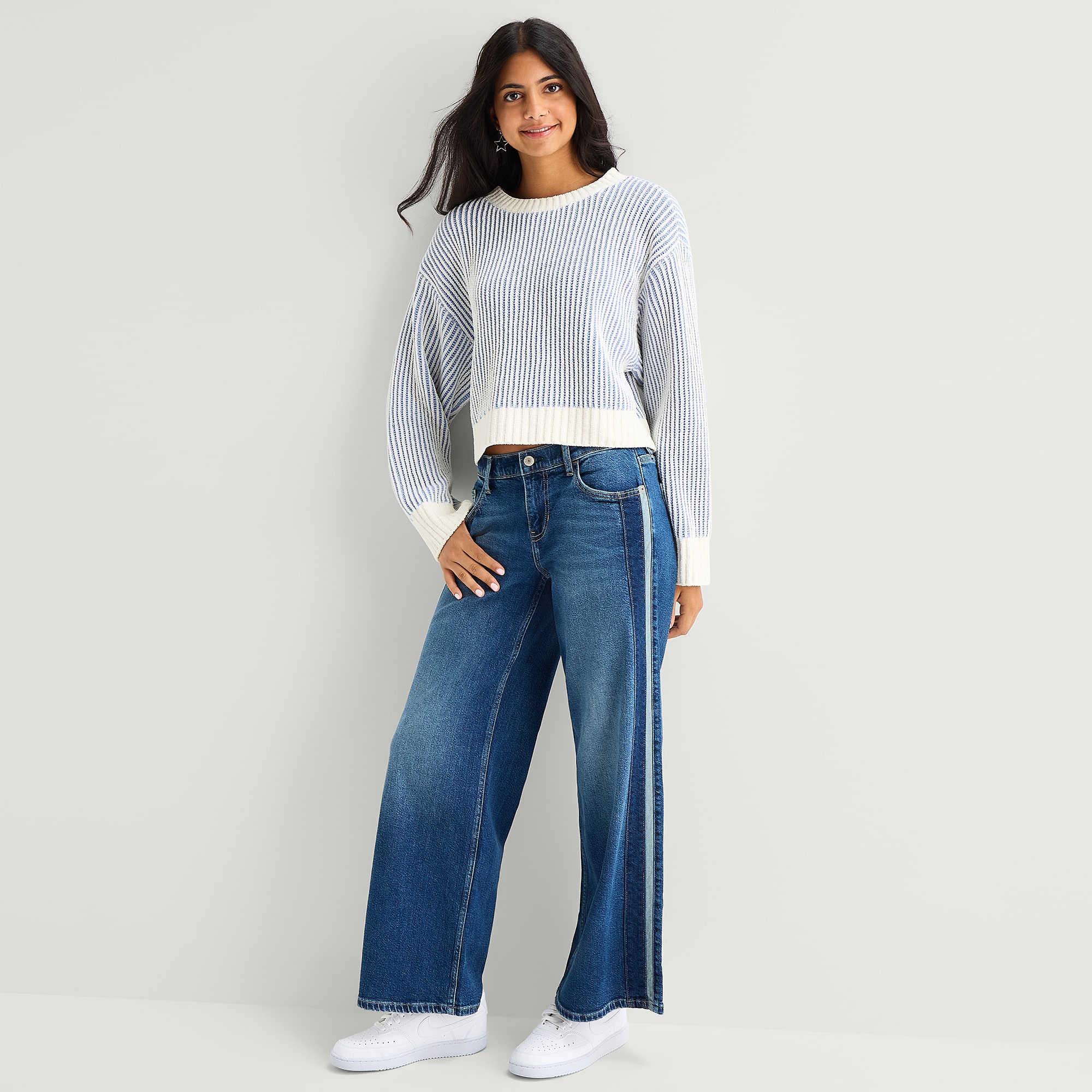 Arizona Curvy Womens Juniors Low Rise Baggy Fit Jean