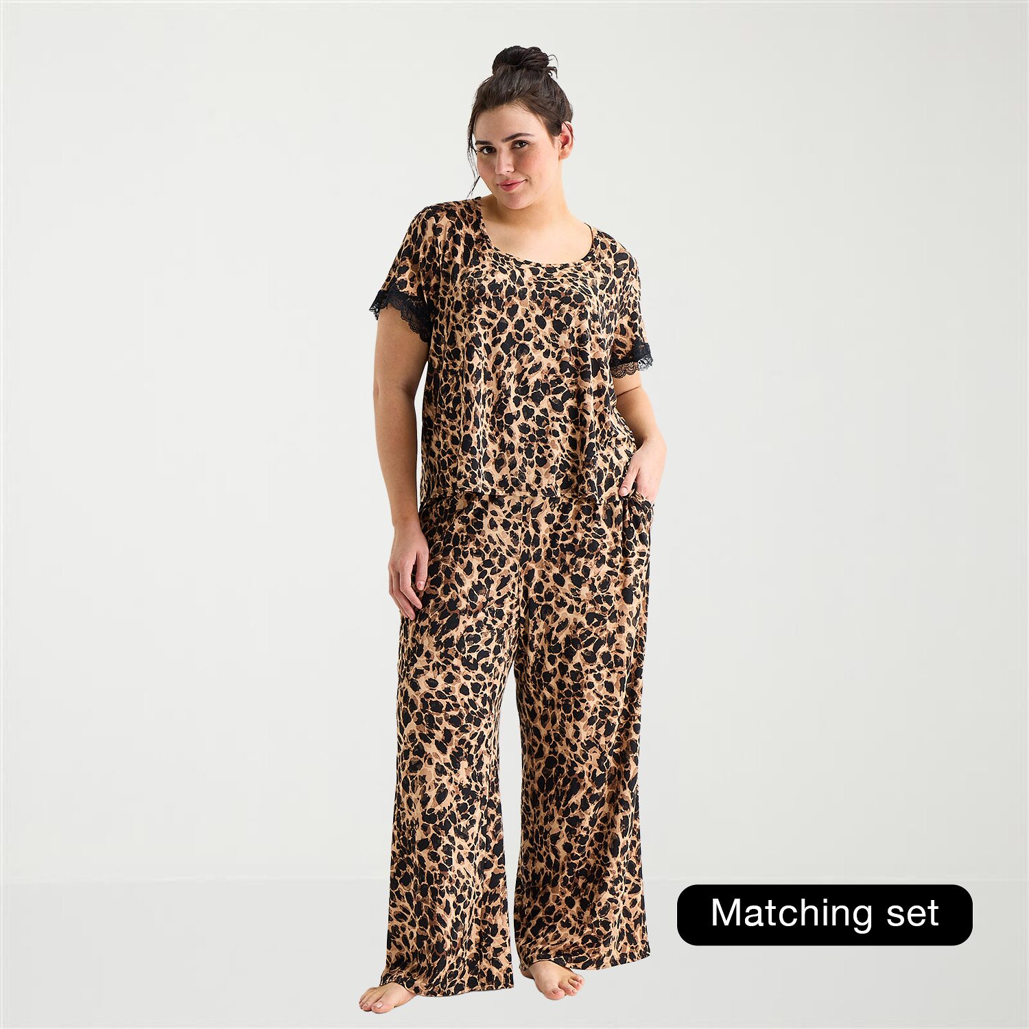 Ambrielle Womens Round Neck Short Sleeve Plus Pajama Top