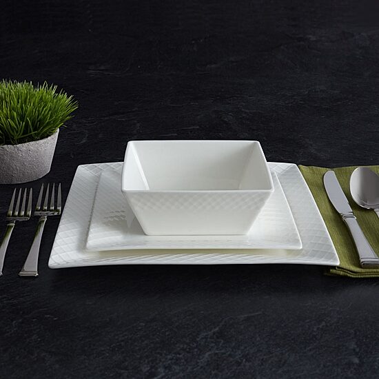 Mikasa Trellis 16-pc. Bone China Dinnerware Set