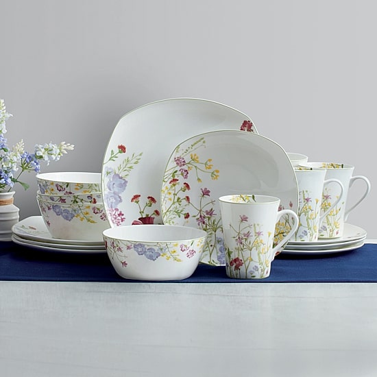 Mikasa Wild Flower 16-pc. Bone China Dinnerware Set, Color: Multi