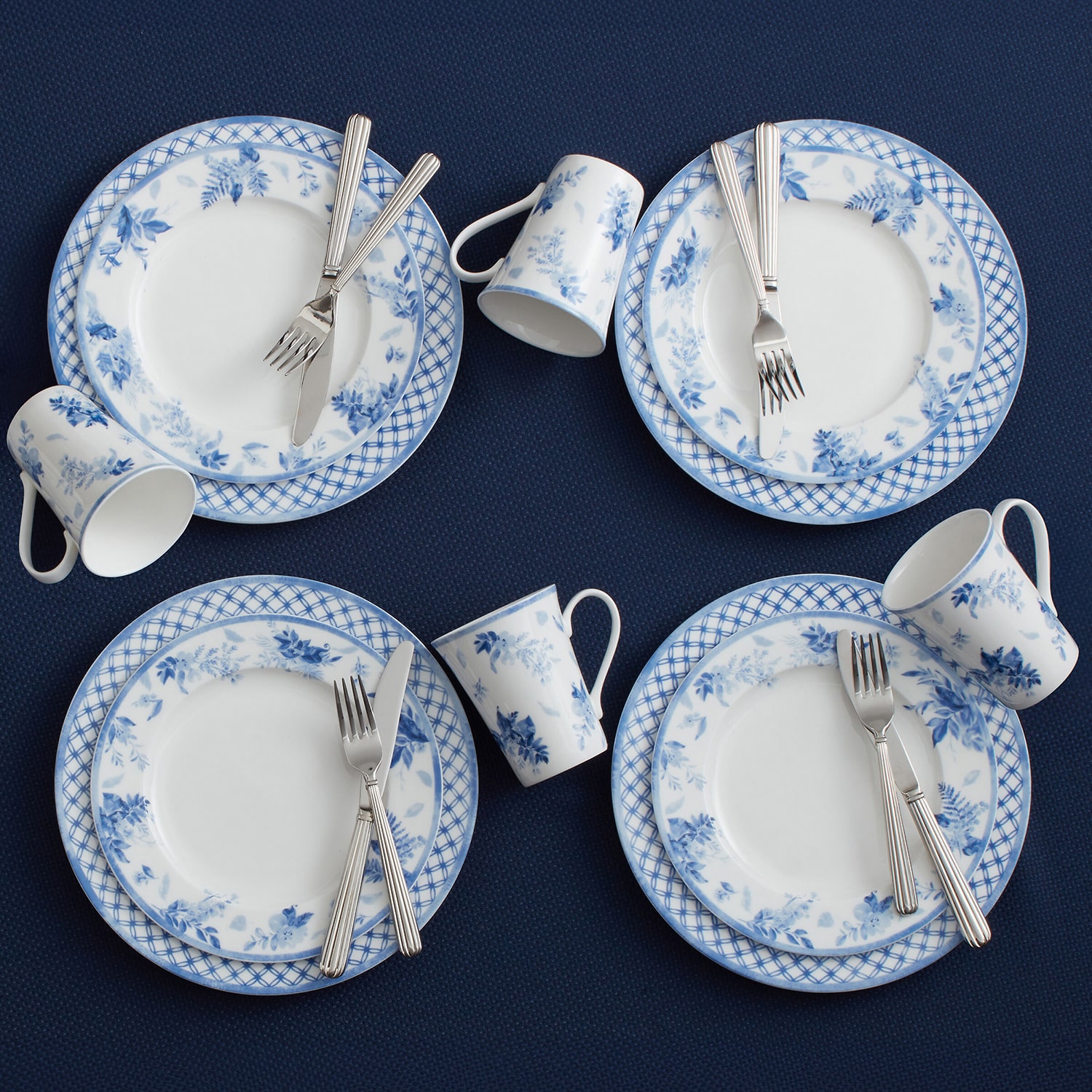 Mikasa Kiley 16-pc. Bone China Dinnerware Set