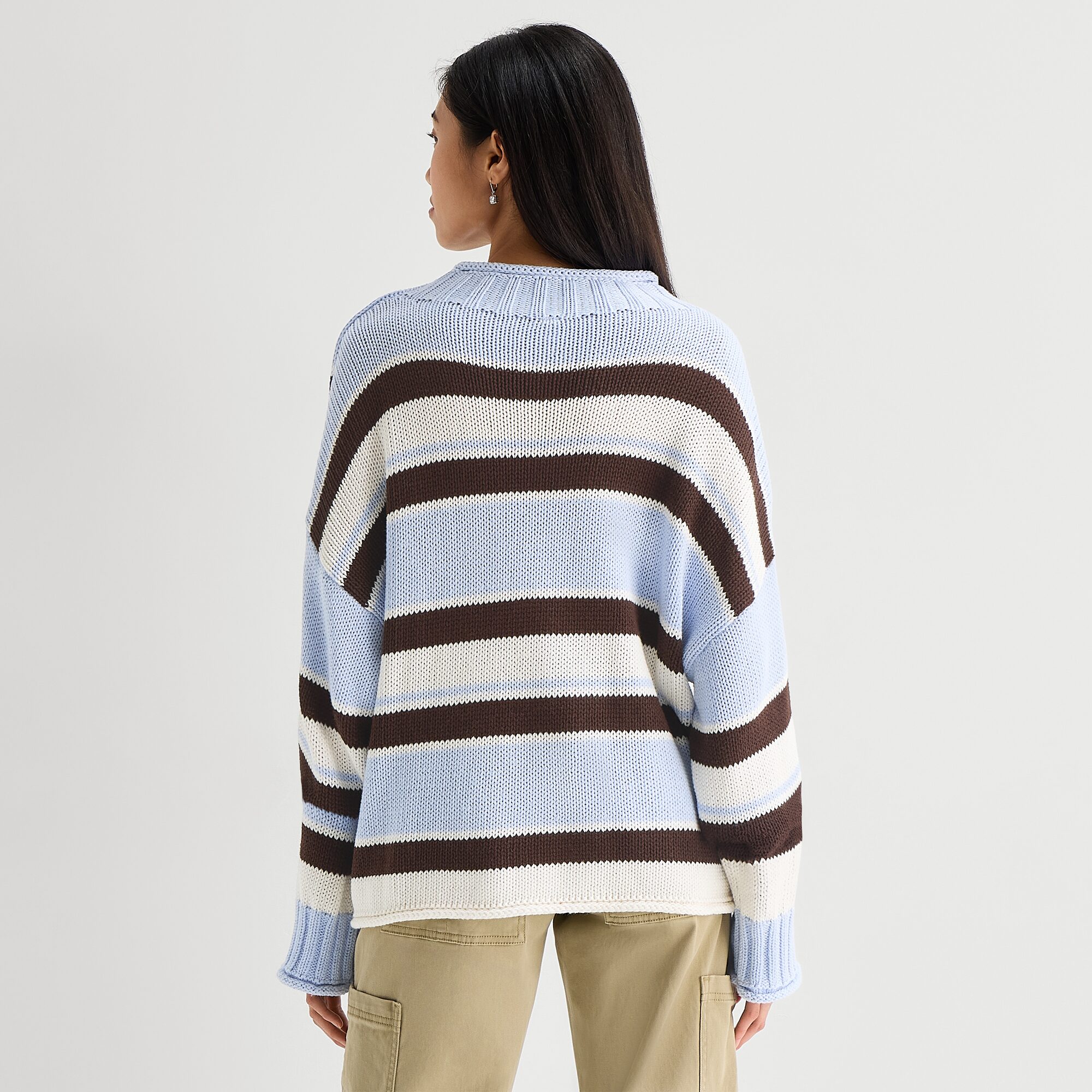 Arizona Juniors Womens Crew Neck Long Sleeve Pullover Sweater