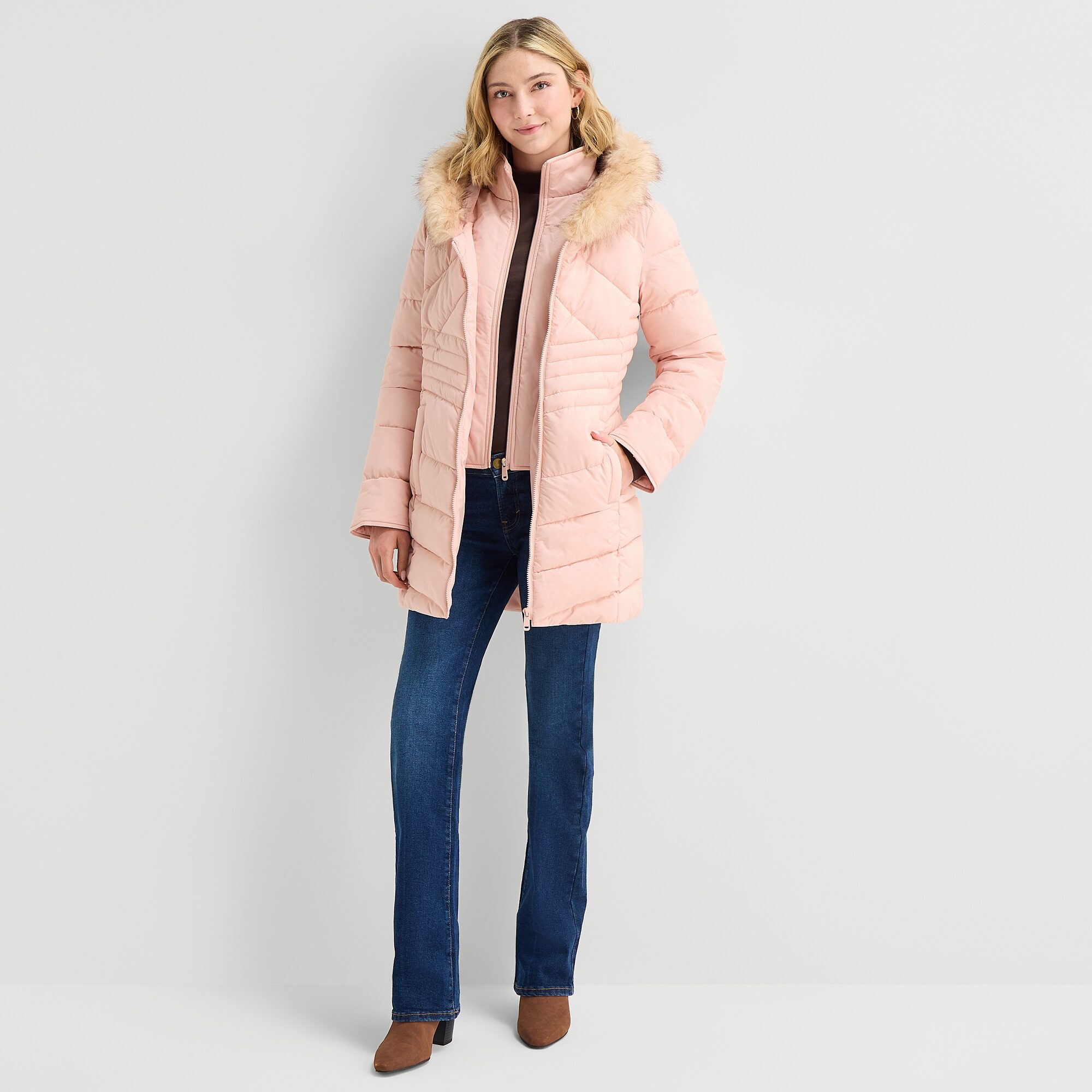 Maralyn And Me Womens Juniors Hooded Heavyweight Puffer Jacket