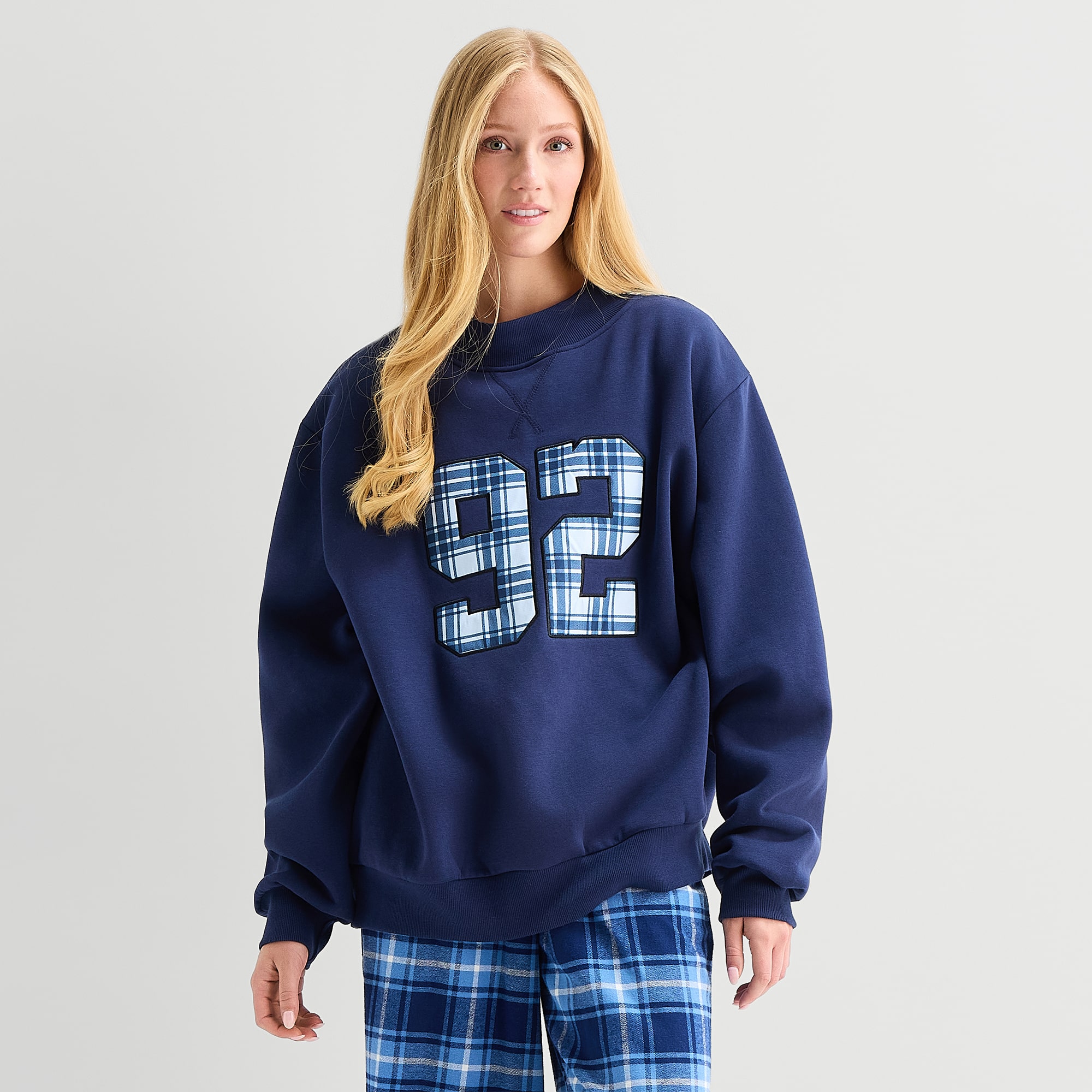 Forever 21 Womens Juniors Crew Neck Long Sleeve Sweatshirt