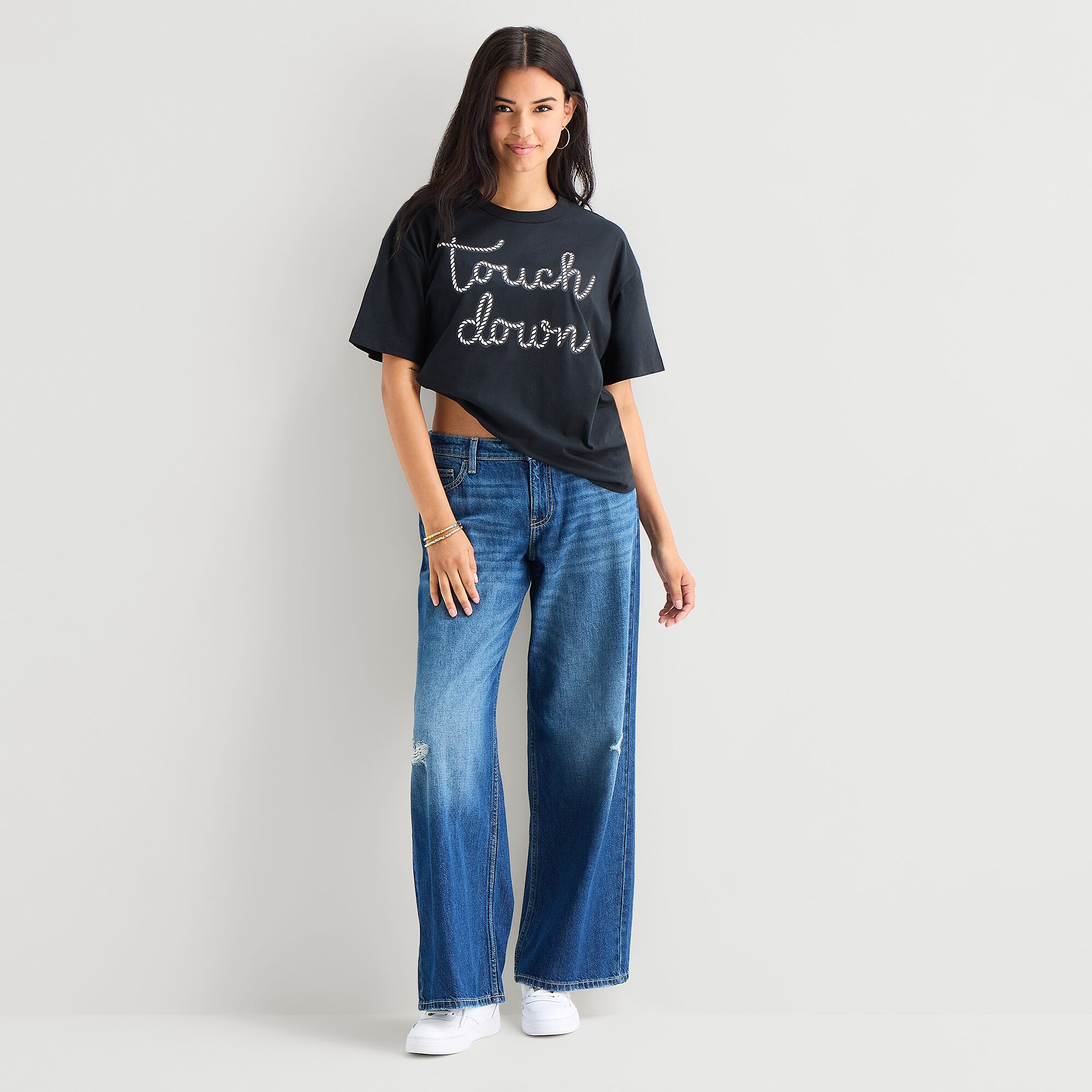 Touch Down Cropped Tee Womens Juniors Crew Neck Short Sleeve Regular Fit Graphic T-Shirt