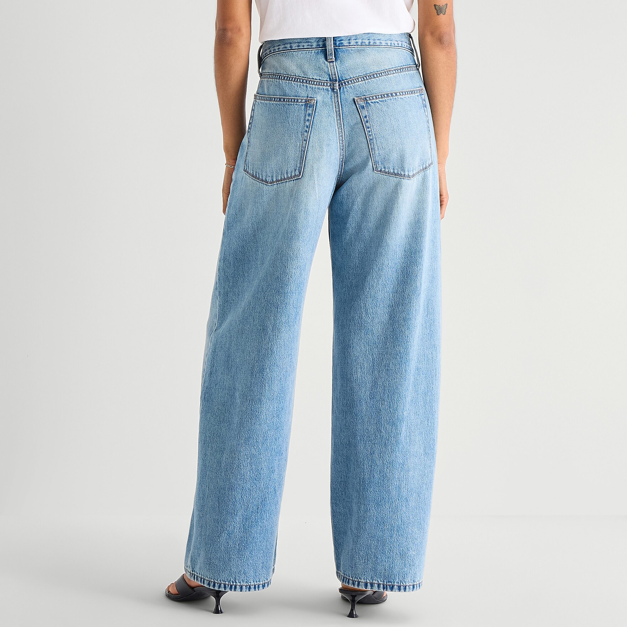 a.n.a Womens Tall Low Rise Loose Fit Jean