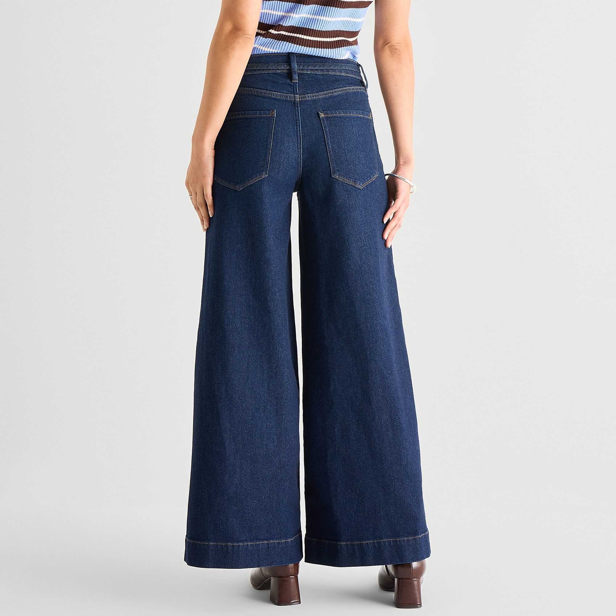 a.n.a Womens Mid Rise Wide Leg Jean