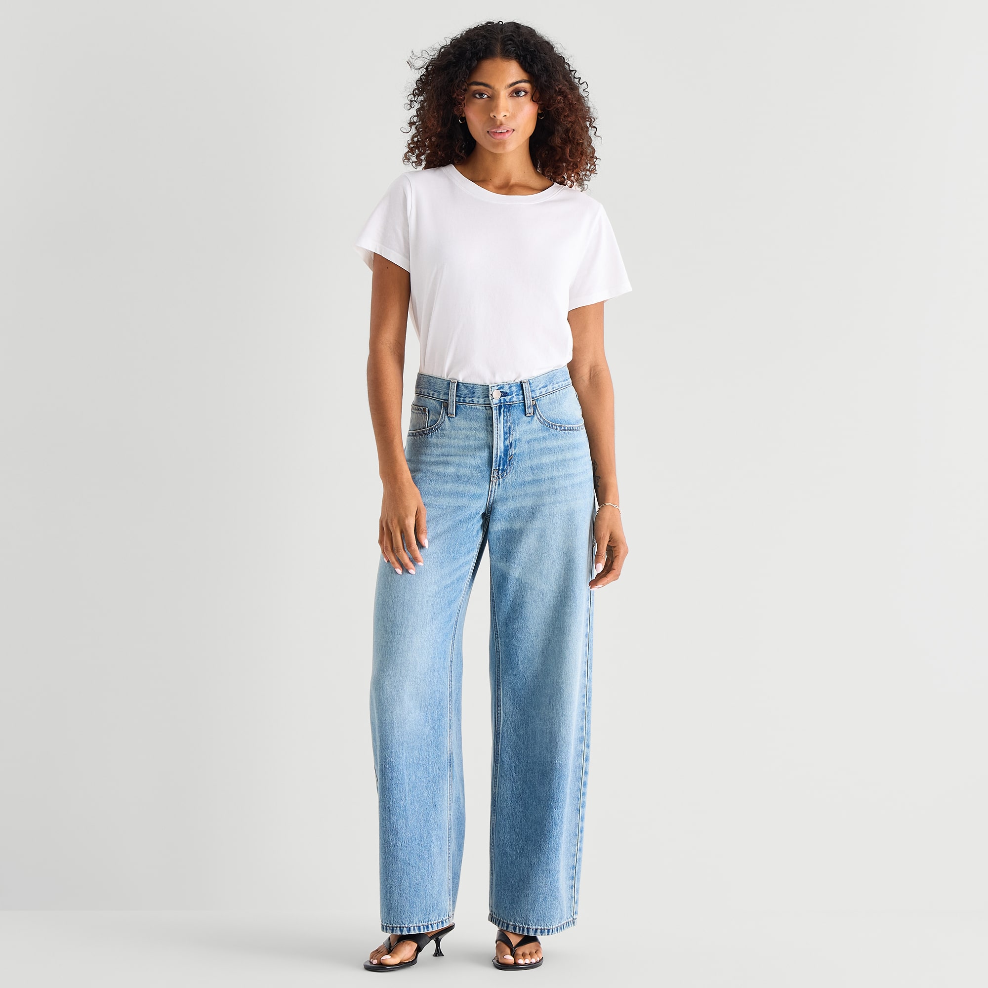 a.n.a Womens Tall Low Rise Loose Fit Jean