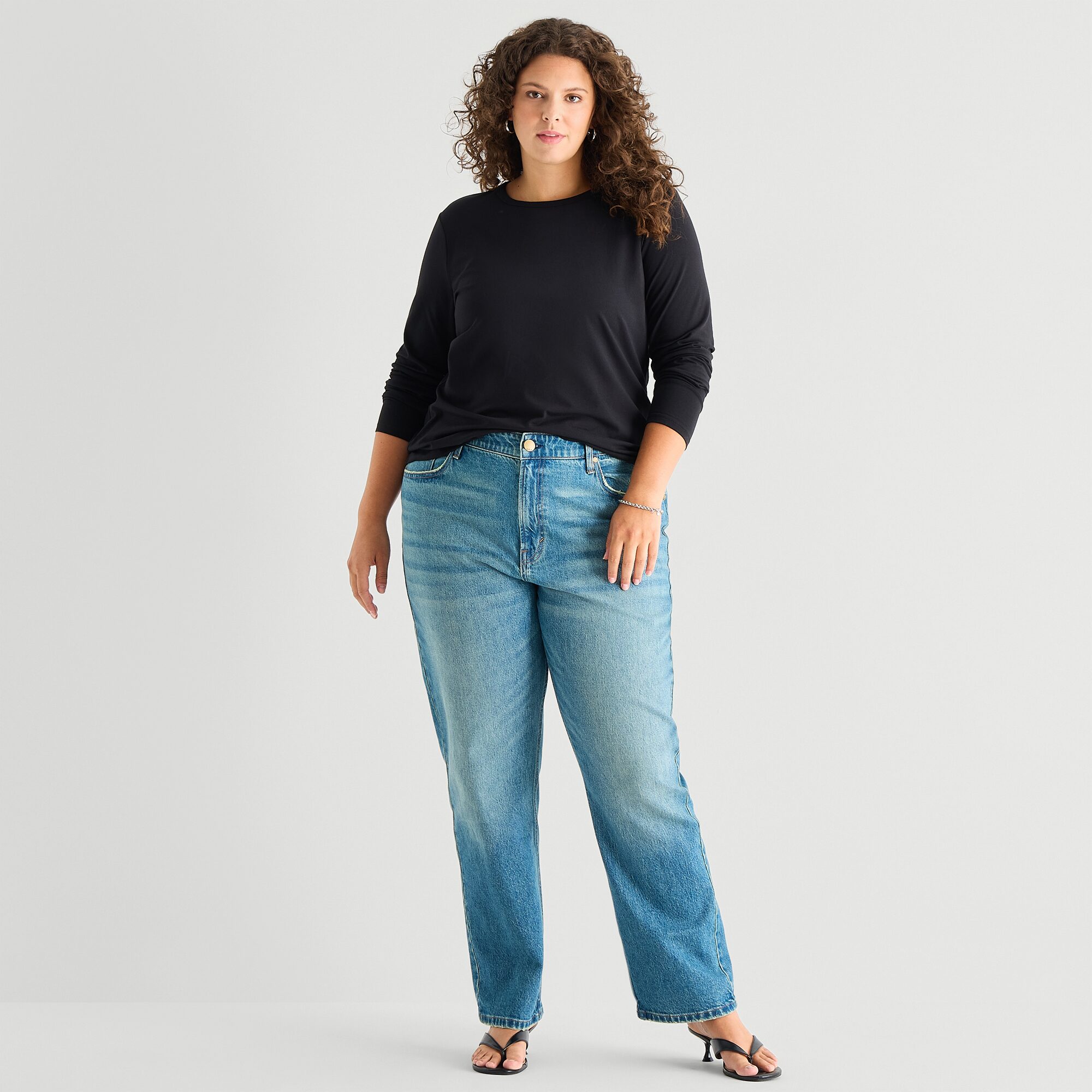 a.n.a Womens Plus Crew Neck Long Sleeve T-Shirt