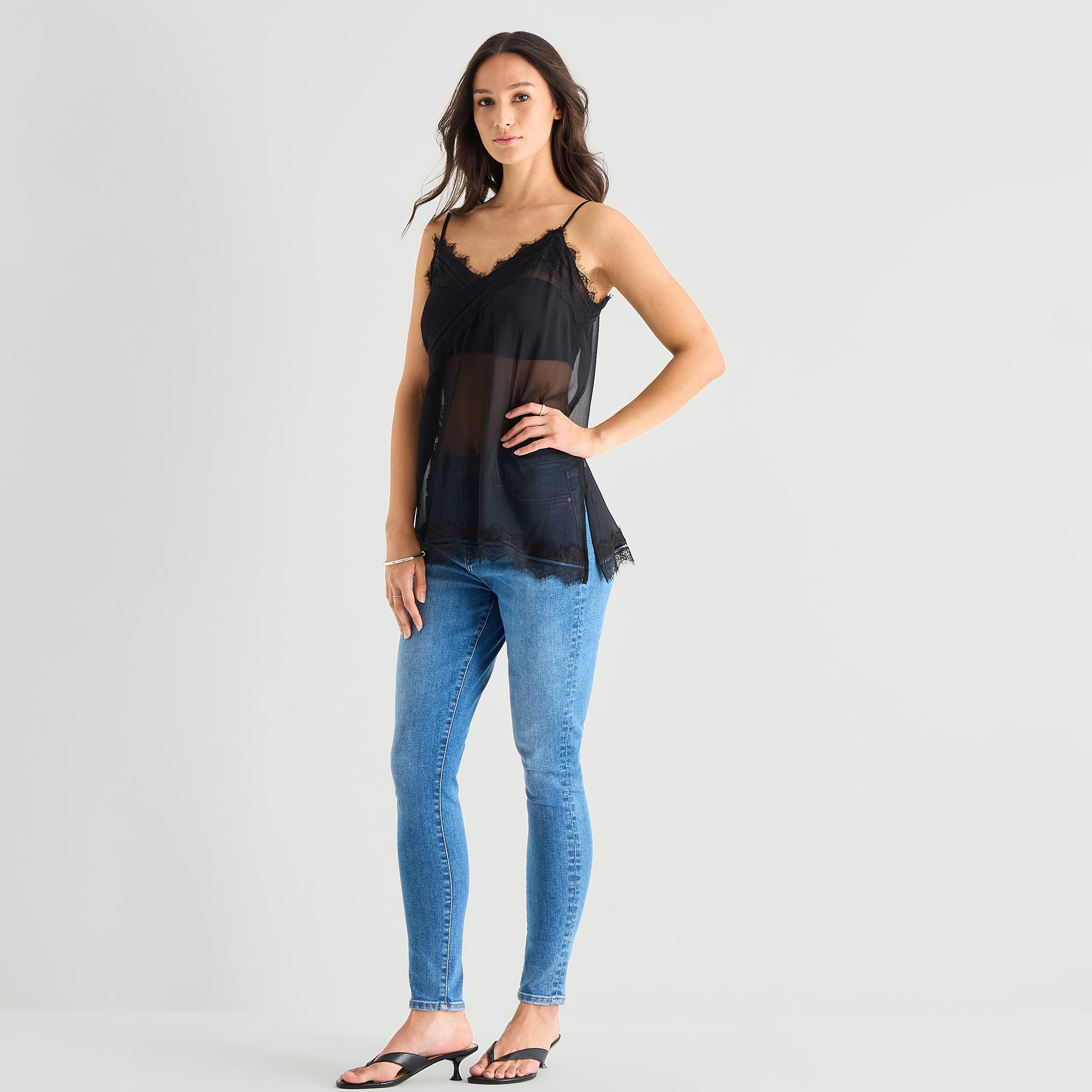 a.n.a Womens V Neck Sleeveless Camisole