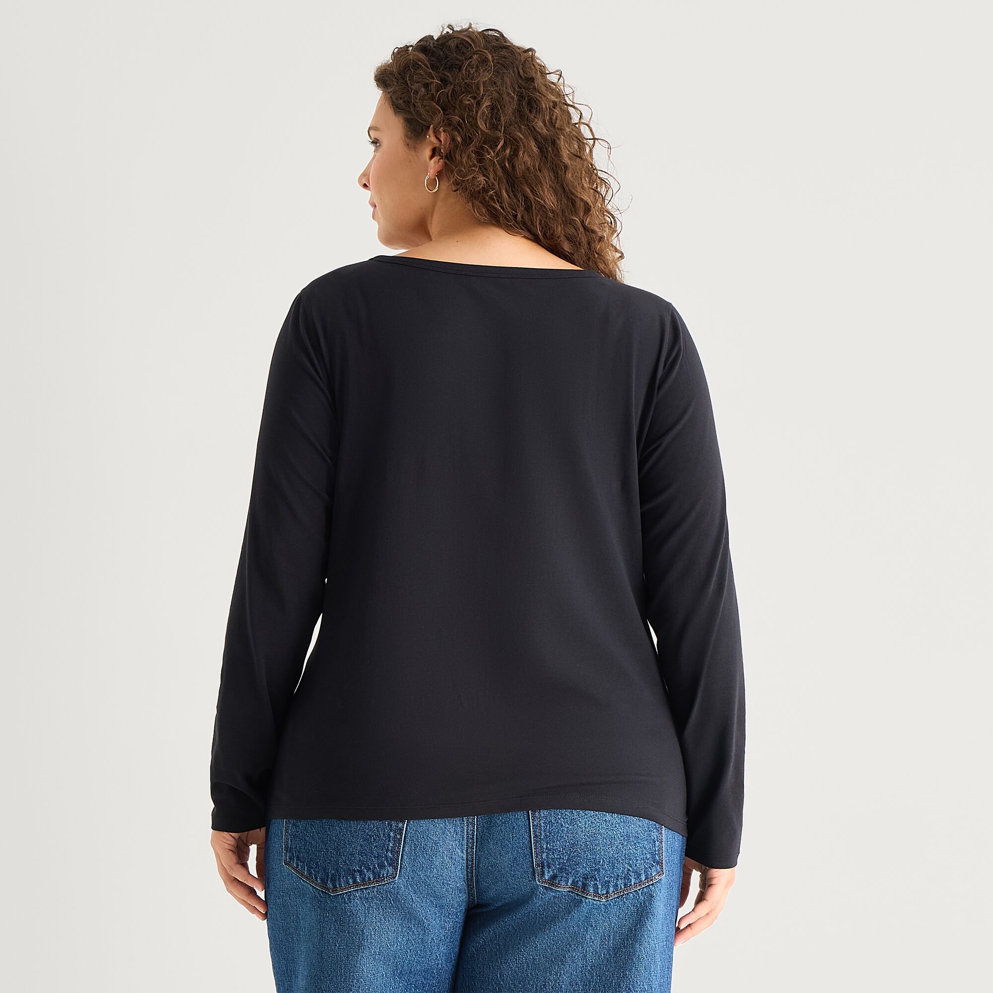 a.n.a Womens Plus Easy-on + Easy-off Crew Neck Long Sleeve Adaptive T-Shirt