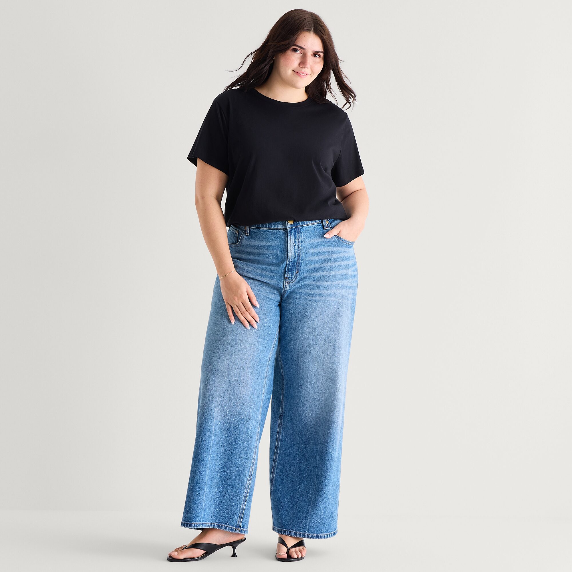 A.N.A Womens Plus Crew Neck Short Sleeve T-Shirt