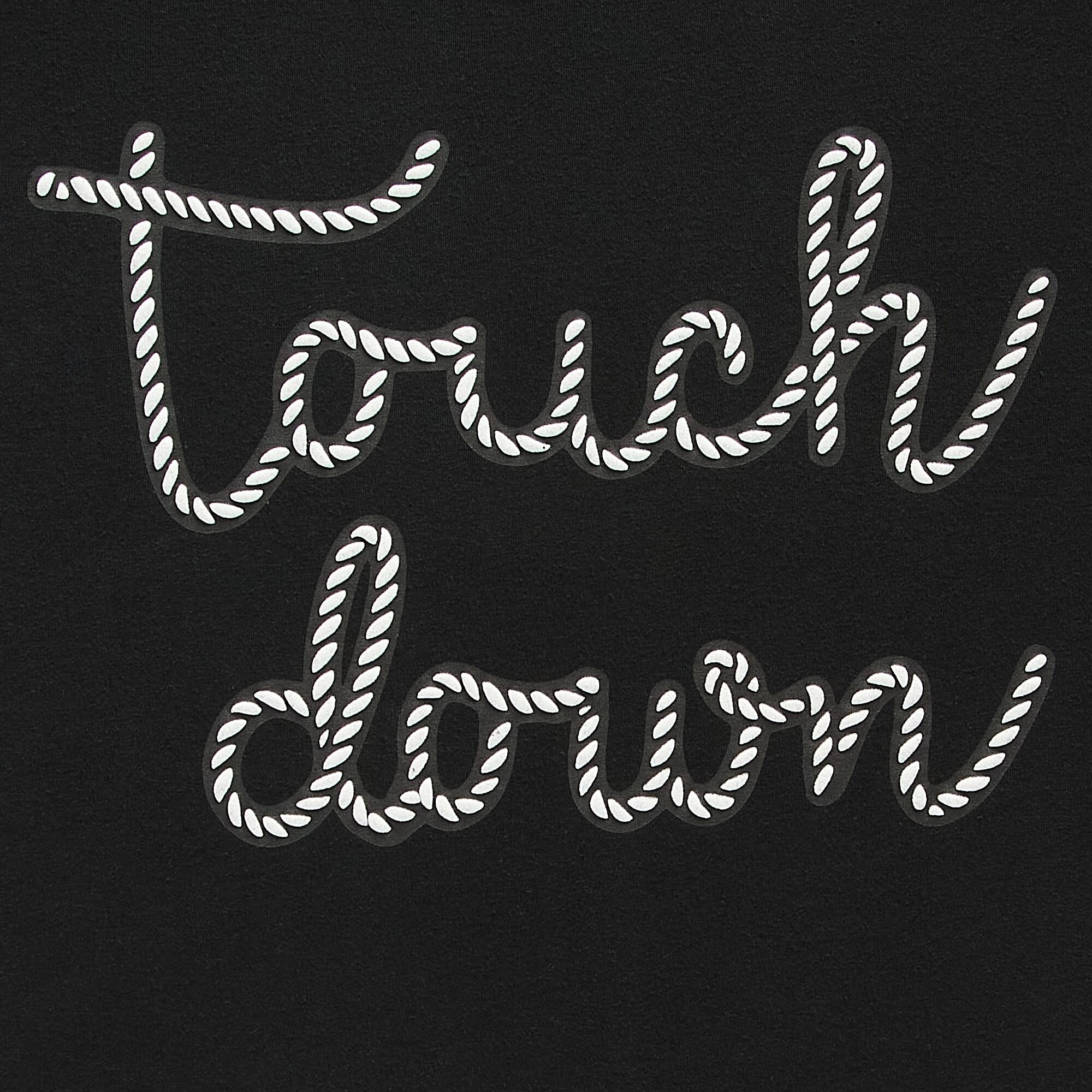 Touch Down Cropped Tee Womens Juniors Crew Neck Short Sleeve Regular Fit Graphic T-Shirt
