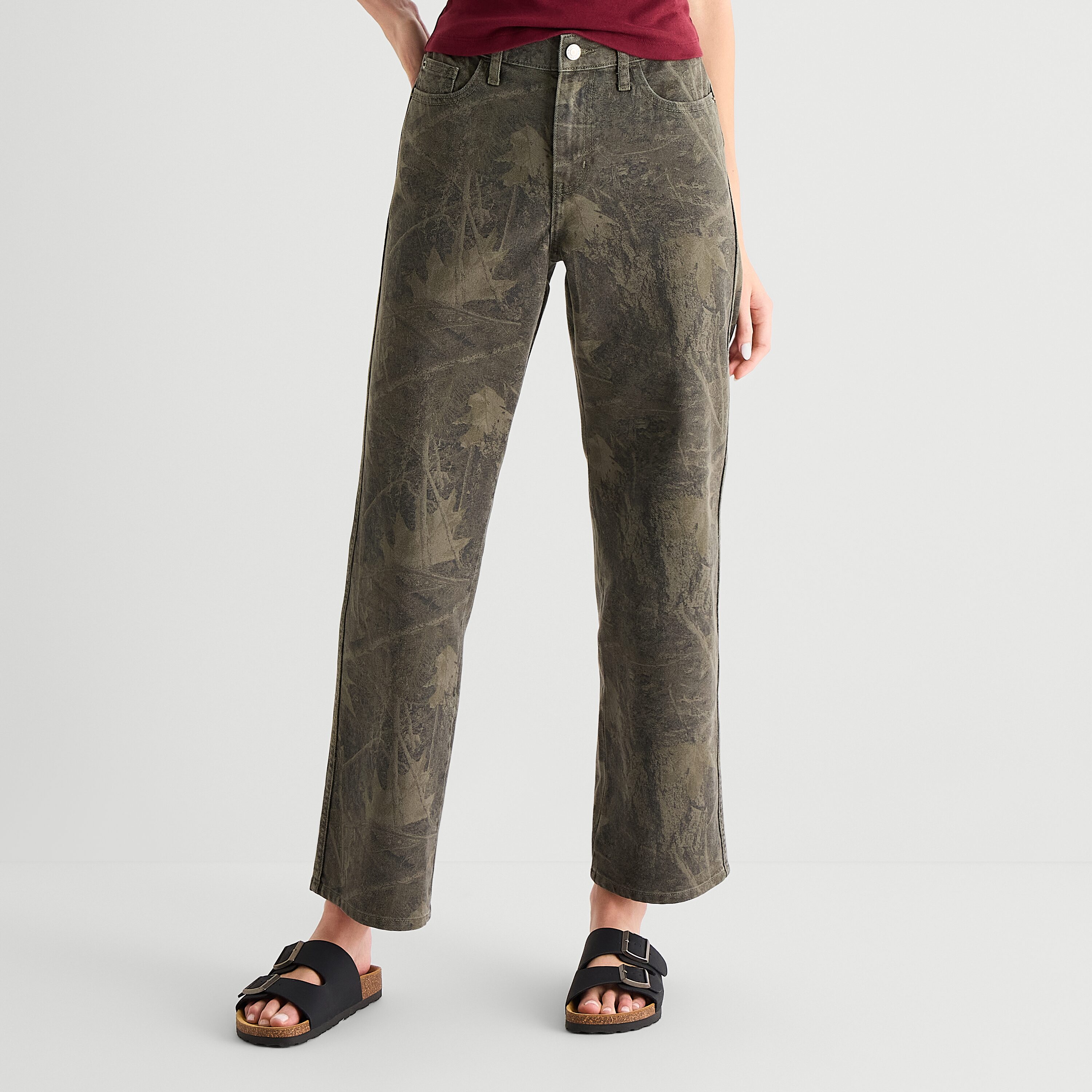 Arizona Curvy Womens Juniors Short High Rise Straight Leg Jean