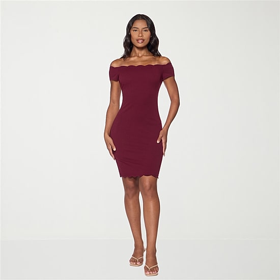 Premier Amour Womens Straight Neck Short Sleeve Scalloped Sheath Dress