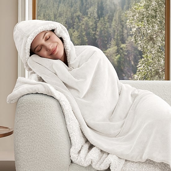 Bearpaw Midweight Wearable Blanket