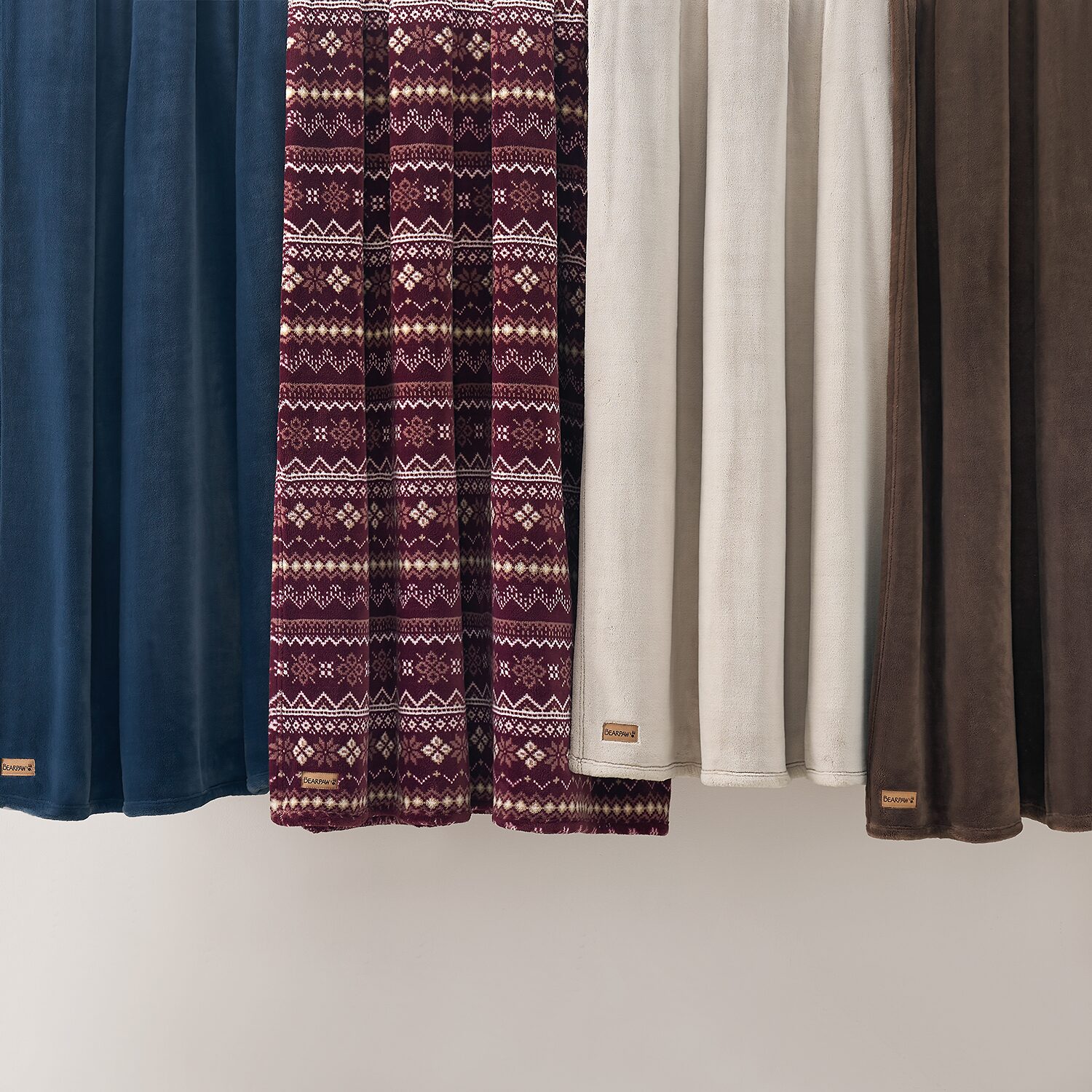 Bearpaw Super Cozy Midweight Blanket