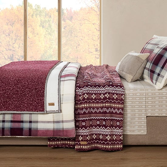 Bearpaw Super Cozy Midweight Blanket