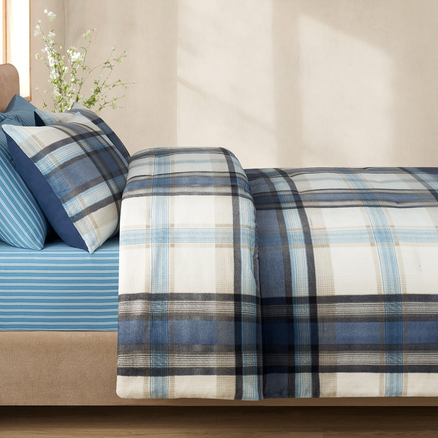 Bearpaw Waterbury Plaid Coco Flannel 3-pc. Comforter Set