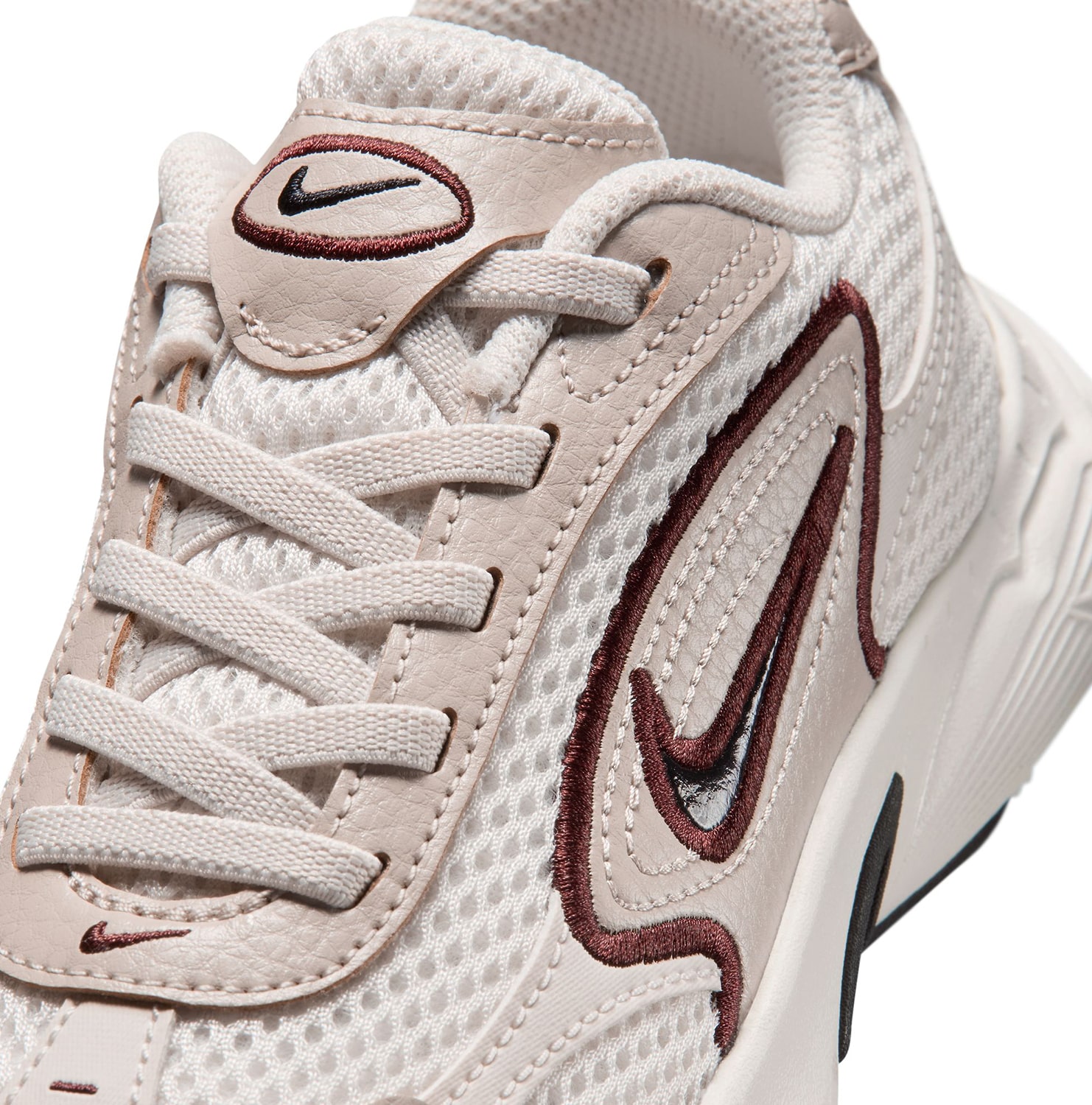 Nike Stratos Shift 2000 Little Kid Unisex Sneakers
