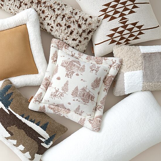 Bearpaw Flow Crystal Chenille Knit Square Throw Pillow