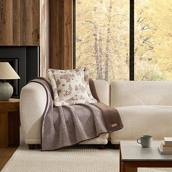 Bearpaw Mabel 20x20 Square Throw Pillow