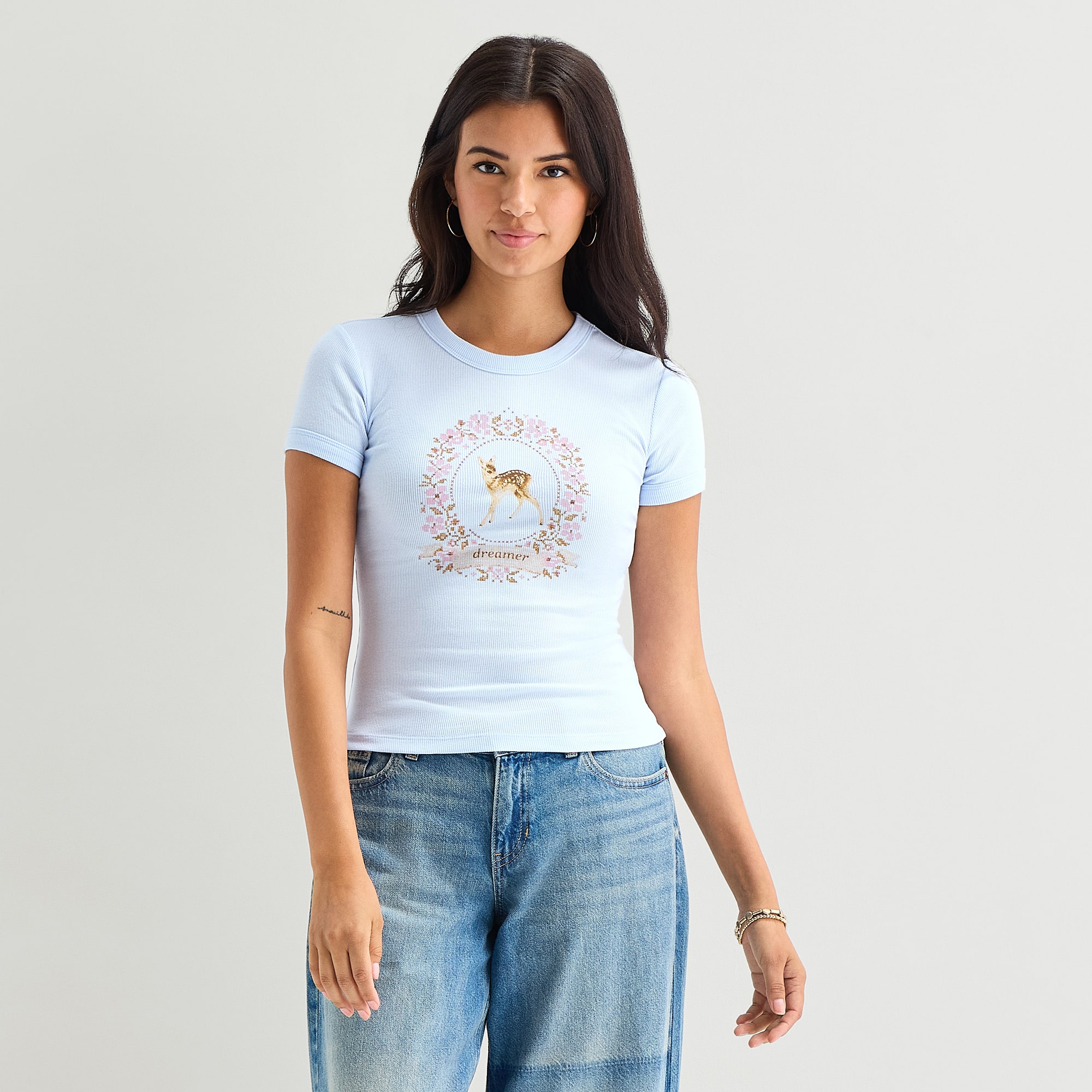 Arizona Womens Juniors Crew Neck Short Sleeve Regular Fit Graphic T-Shirt