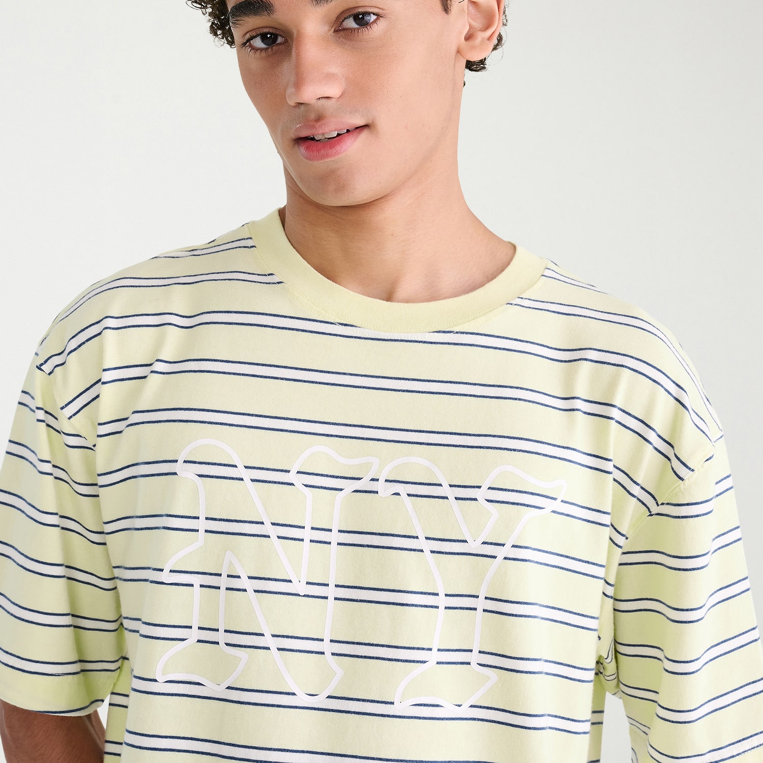 AEROPOSTALE Mens Crew Neck Short Sleeve Boxy Fit Graphic T-Shirt