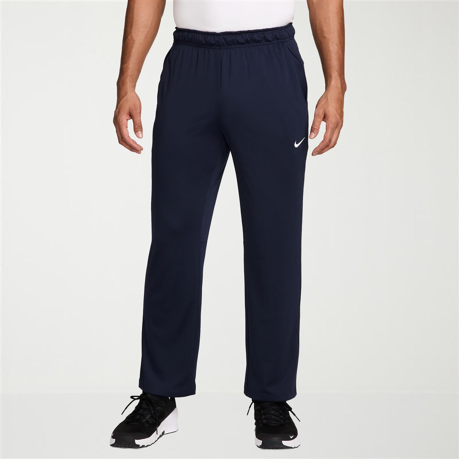 Nike Totality Mens Quick Dry Straight Mid Rise Regular Fit Track Pant