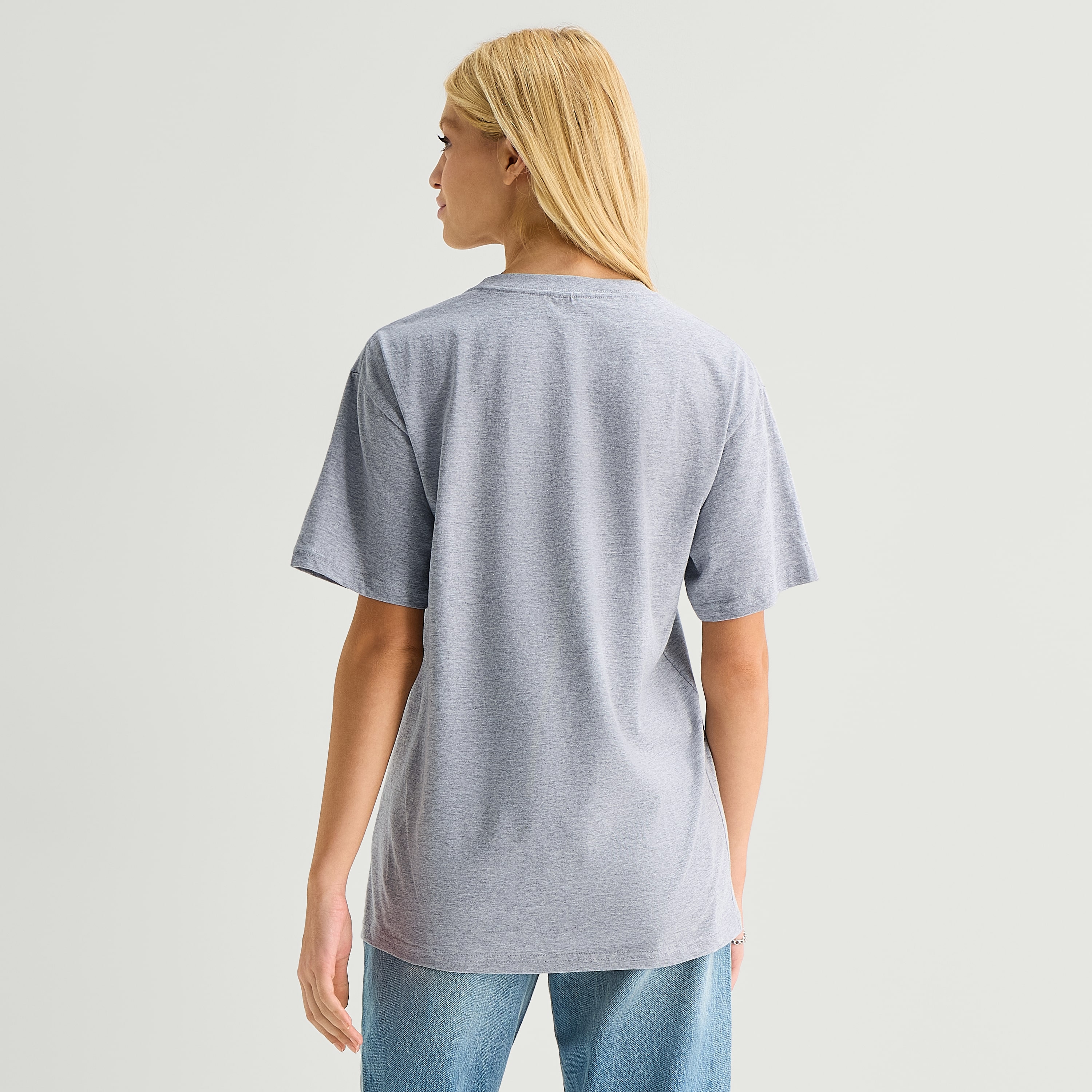 Womens Juniors Crew Neck Short Sleeve Regular Fit Graphic T-Shirt