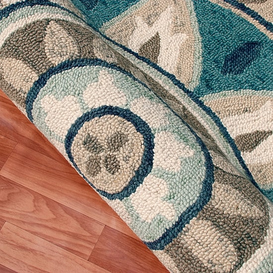 LR Home Daisy Medallion Hand Tufted Indoor Round Area Rug, Color