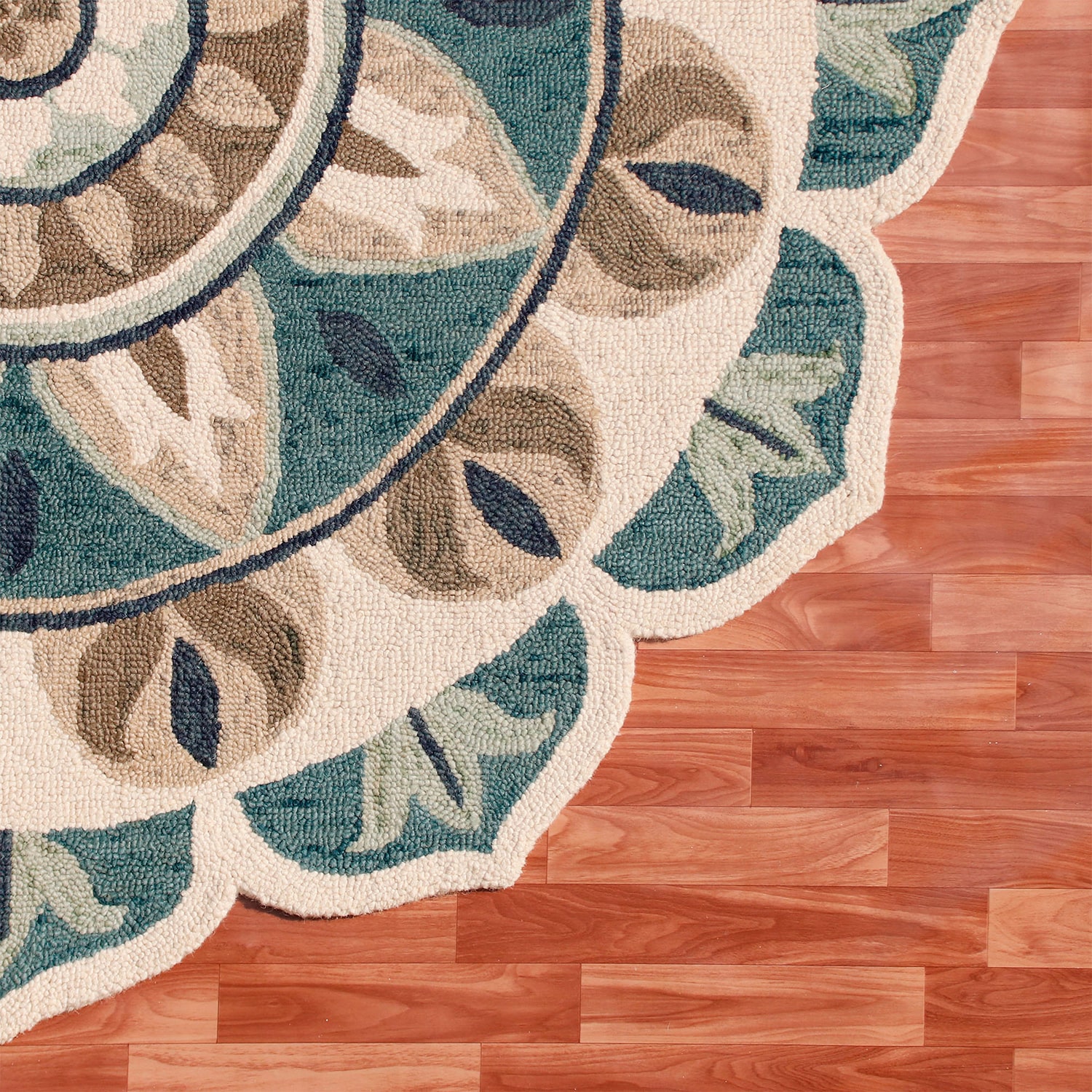 LR HOME Daisy Round Area Rugs