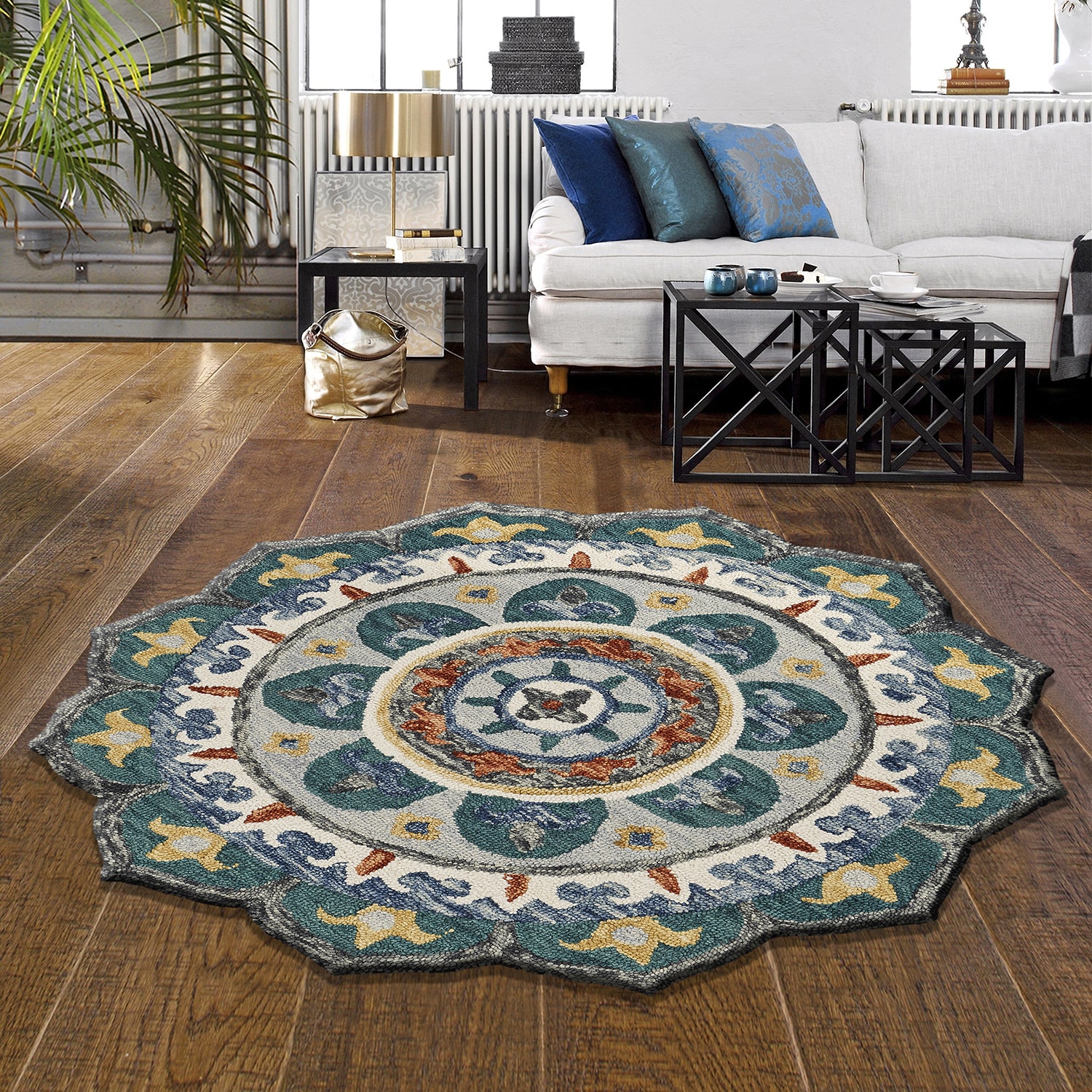 LR Home Sindy Floral Hand Tufted Indoor Round Area Rug
