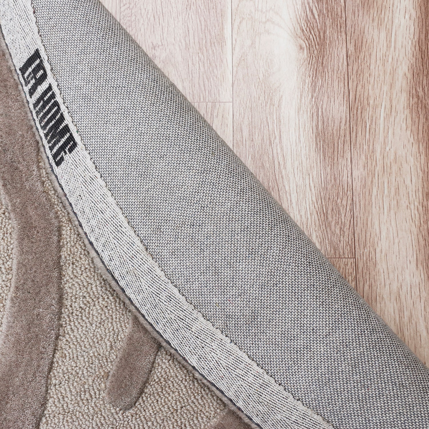 LR HOME Genesis Round Area Rugs