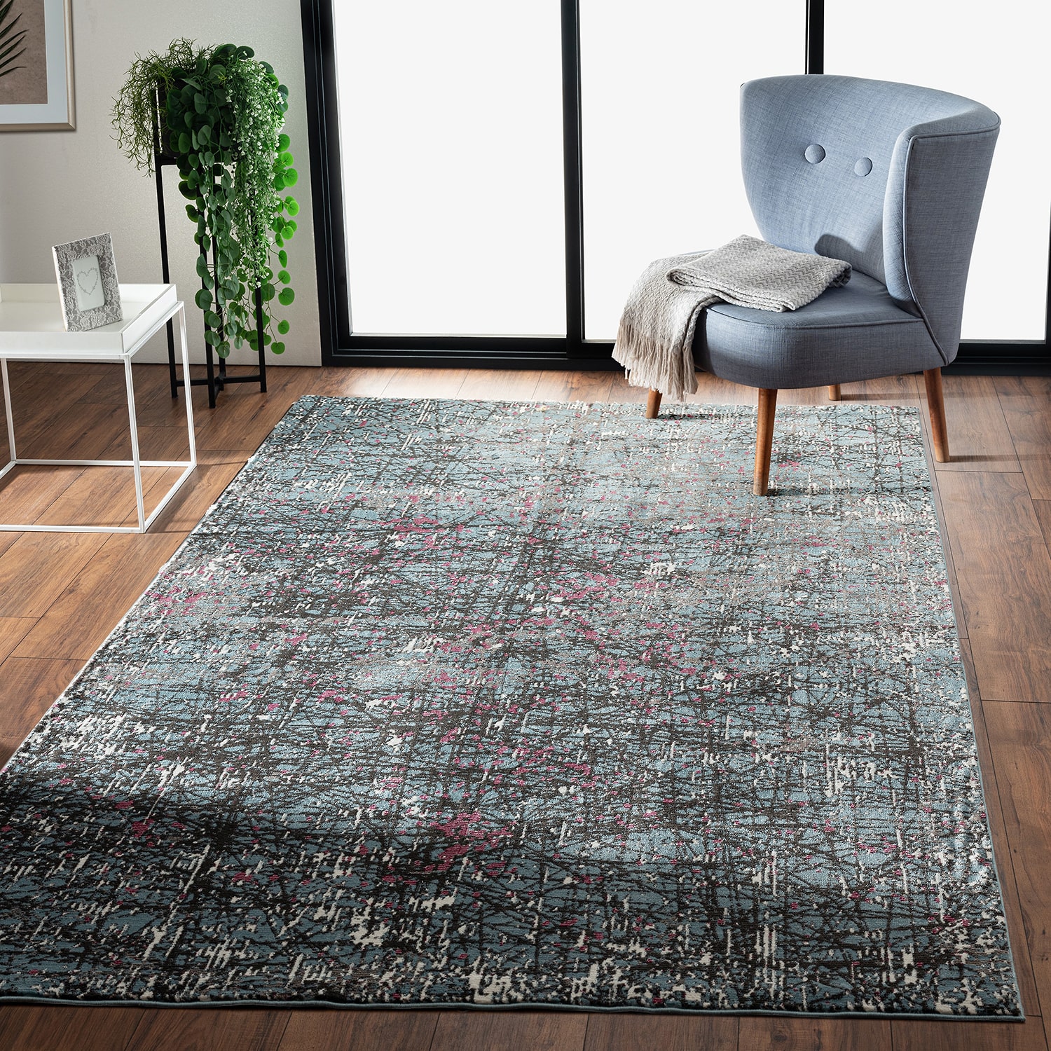 LR Home Nora Abstract Indoor Rectangular Area Rug
