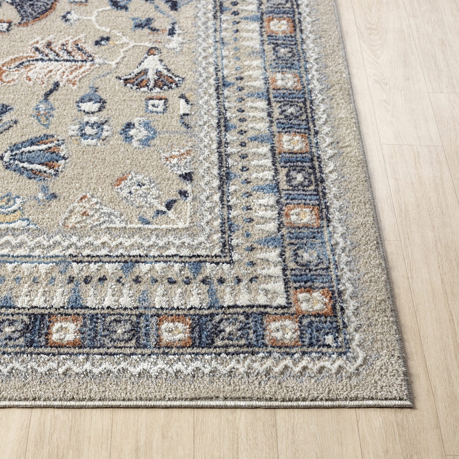 LR Home Riley Floral Washable Indoor Rectangular Area Rug