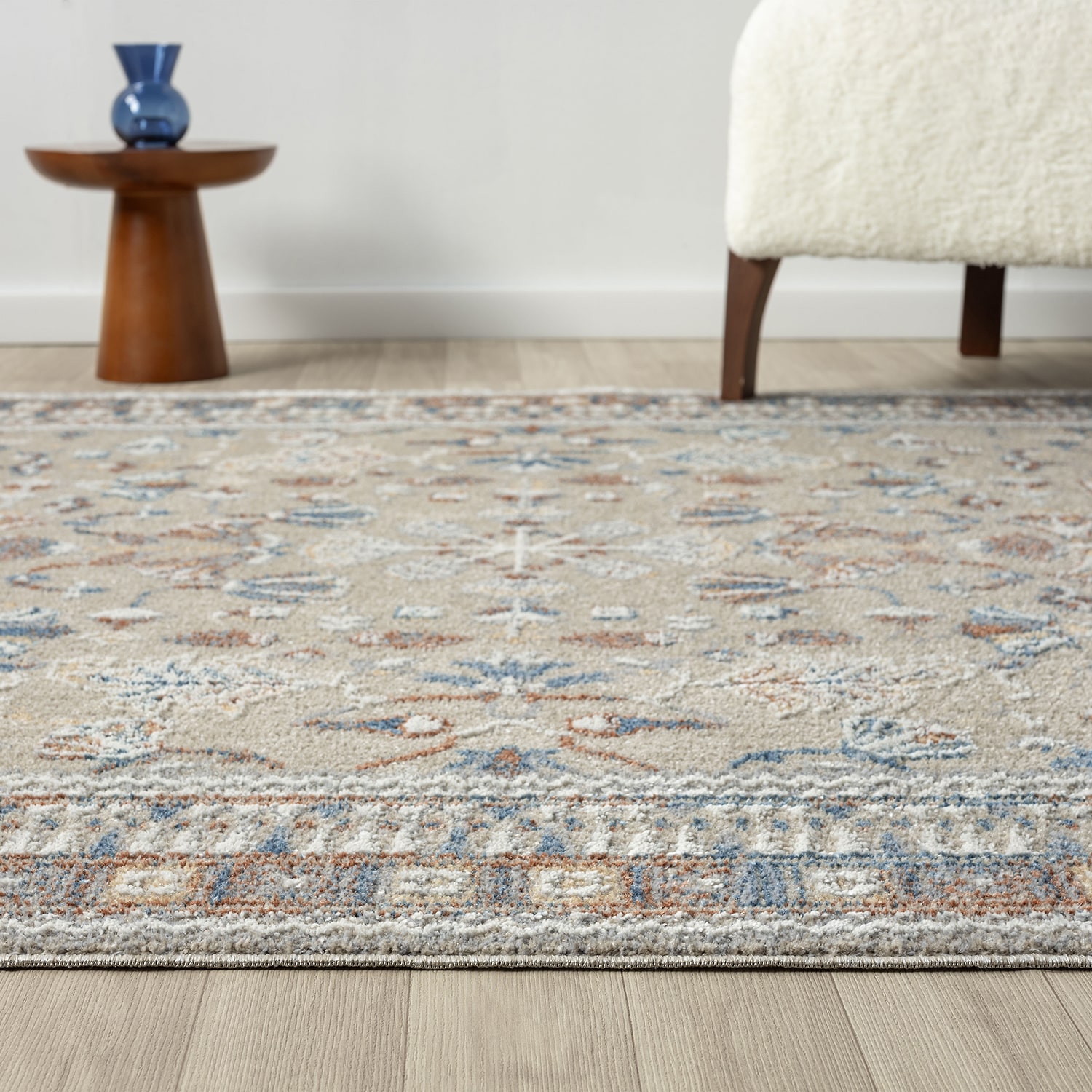 LR Home Riley Floral Washable Indoor Rectangular Area Rug