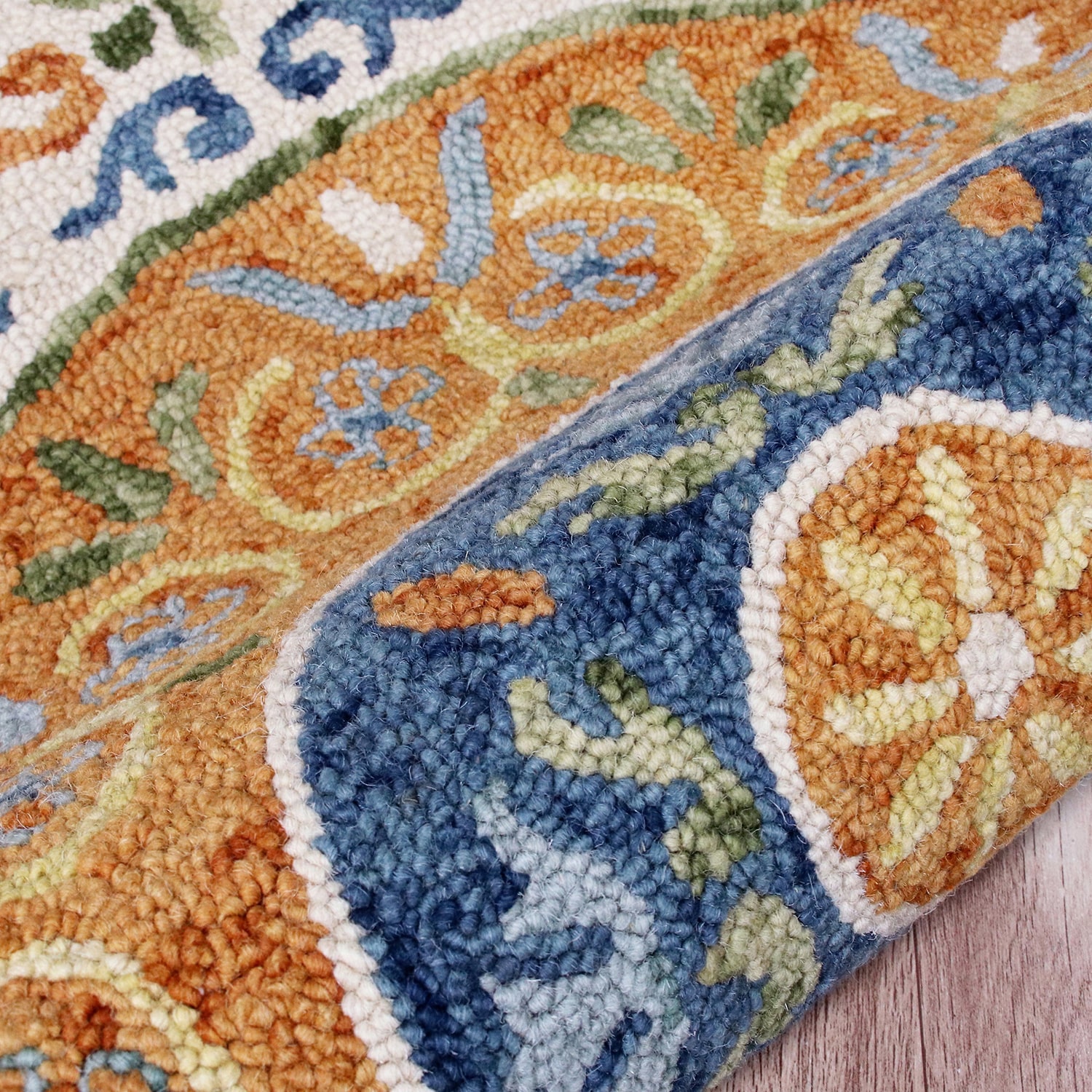 LR Home Sindy Medallion Hand Tufted Indoor Round Area Rug