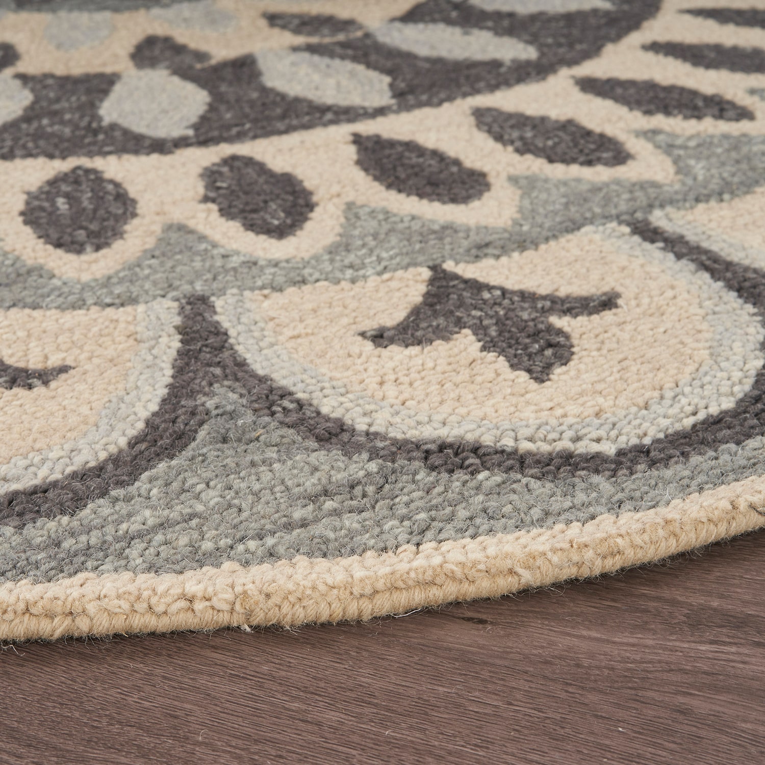 LR Home Daisy Medallion Hand Tufted Indoor Round Area Rug