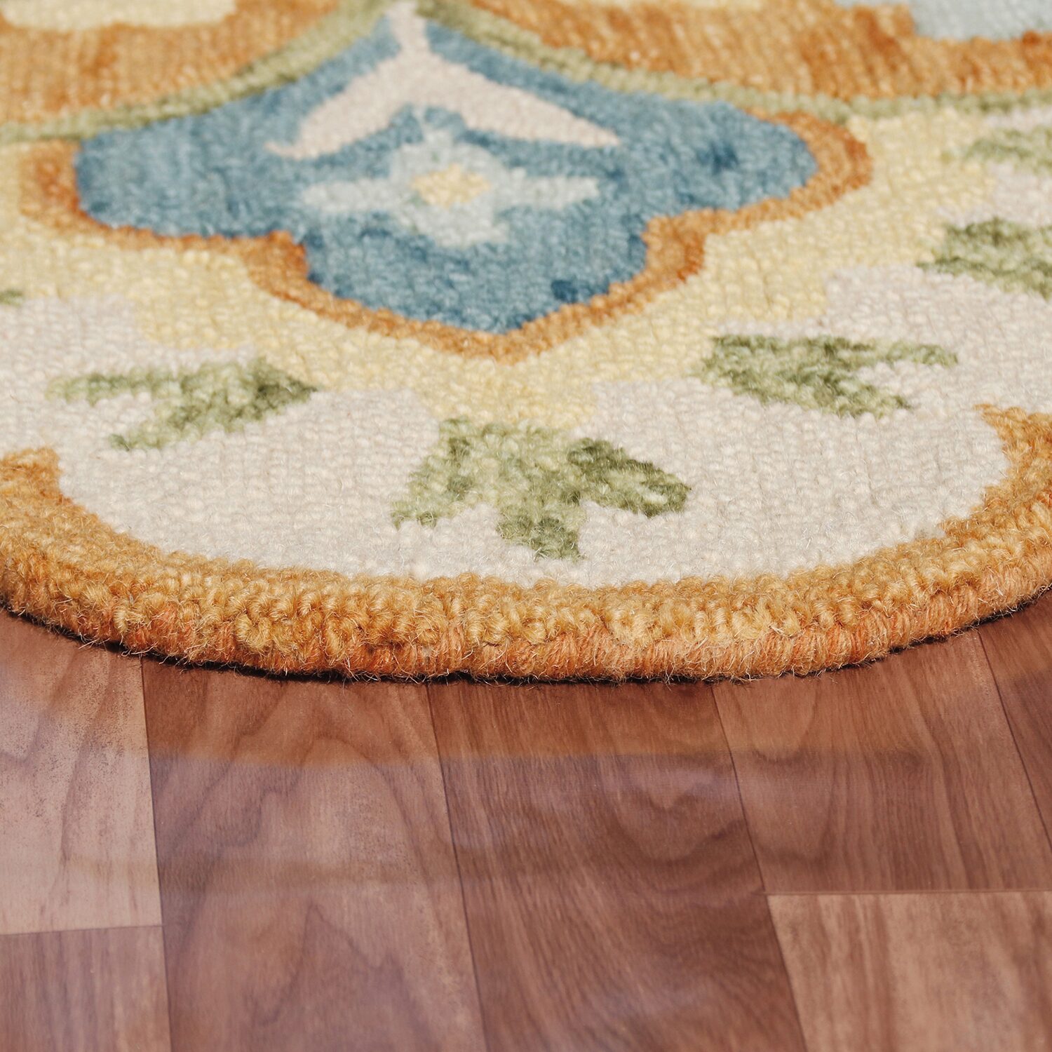 LR Home Daisy Floral Hand Tufted Indoor Round Area Rug