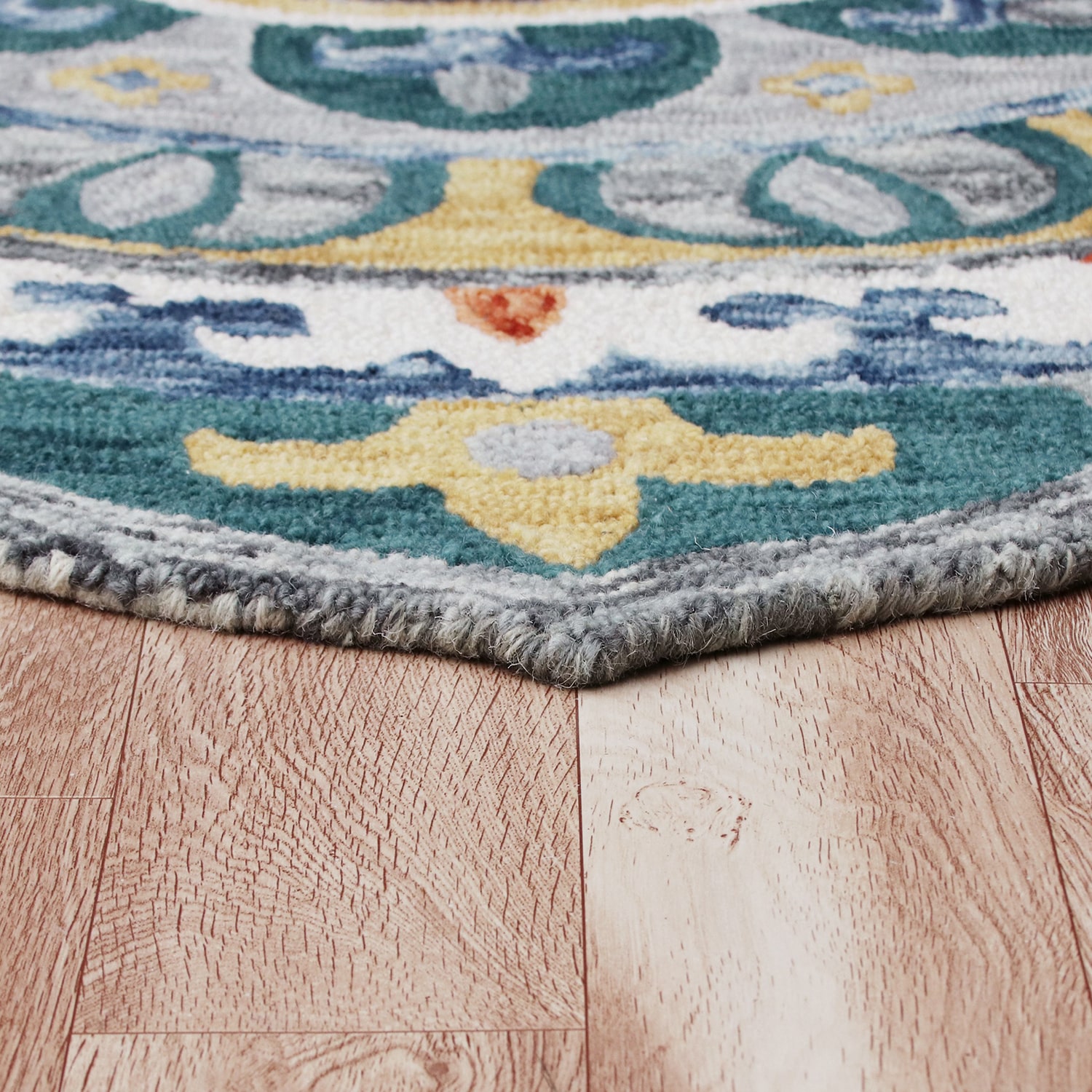LR Home Sindy Medallion Hand Tufted Indoor Round Area Rug