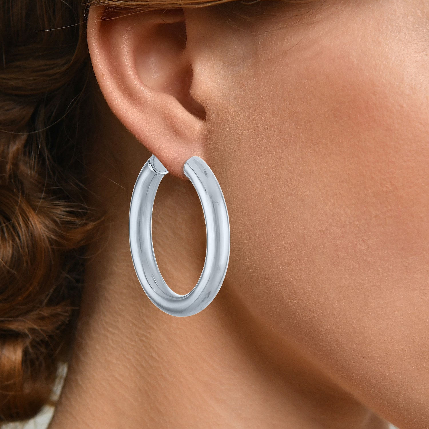 Bold Addiction Womens 30mm Hoop Earrings
