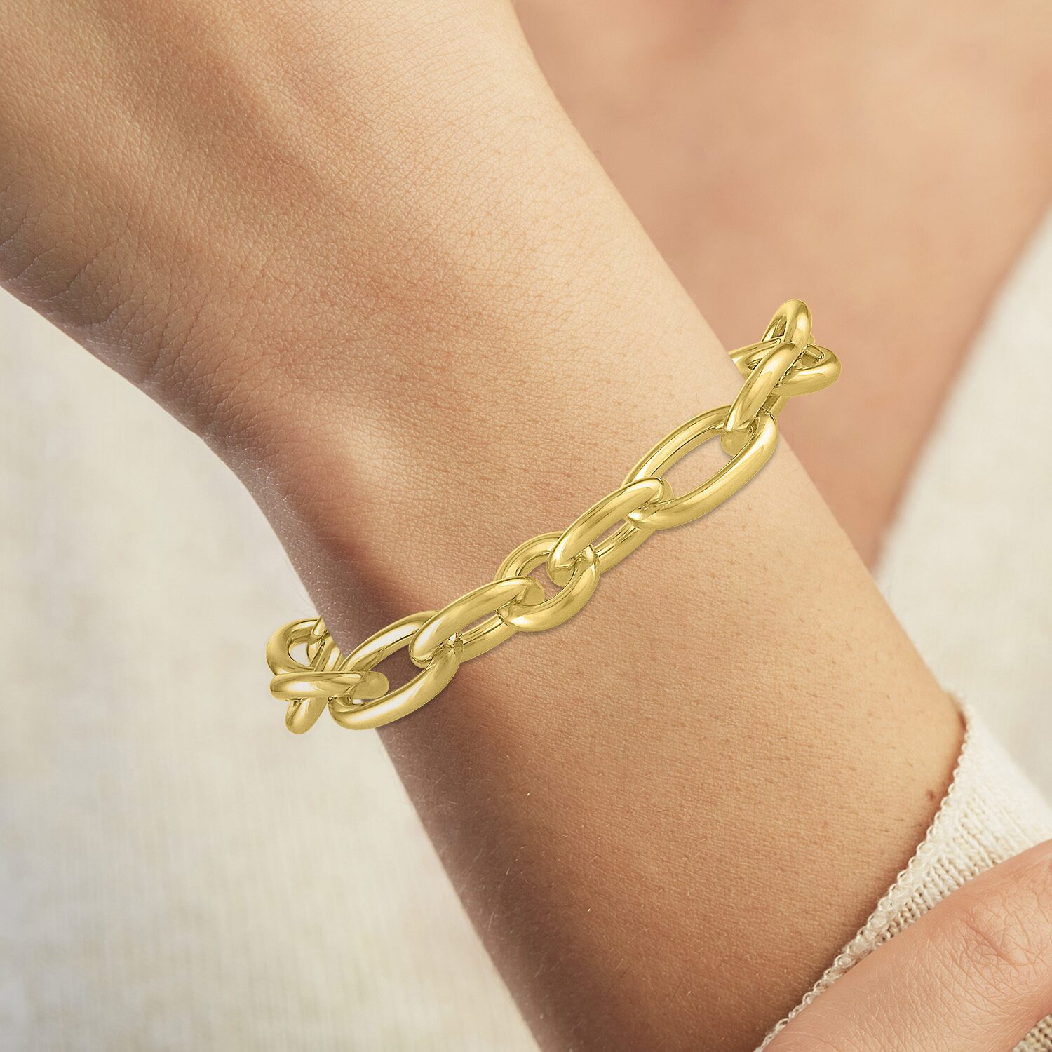 Bold Addiction Womens 14K Gold Over Brass 7.5 Inch Hollow Chain Bracelet